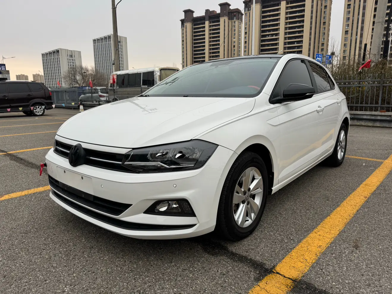 Volkswagen Polo  из Китая