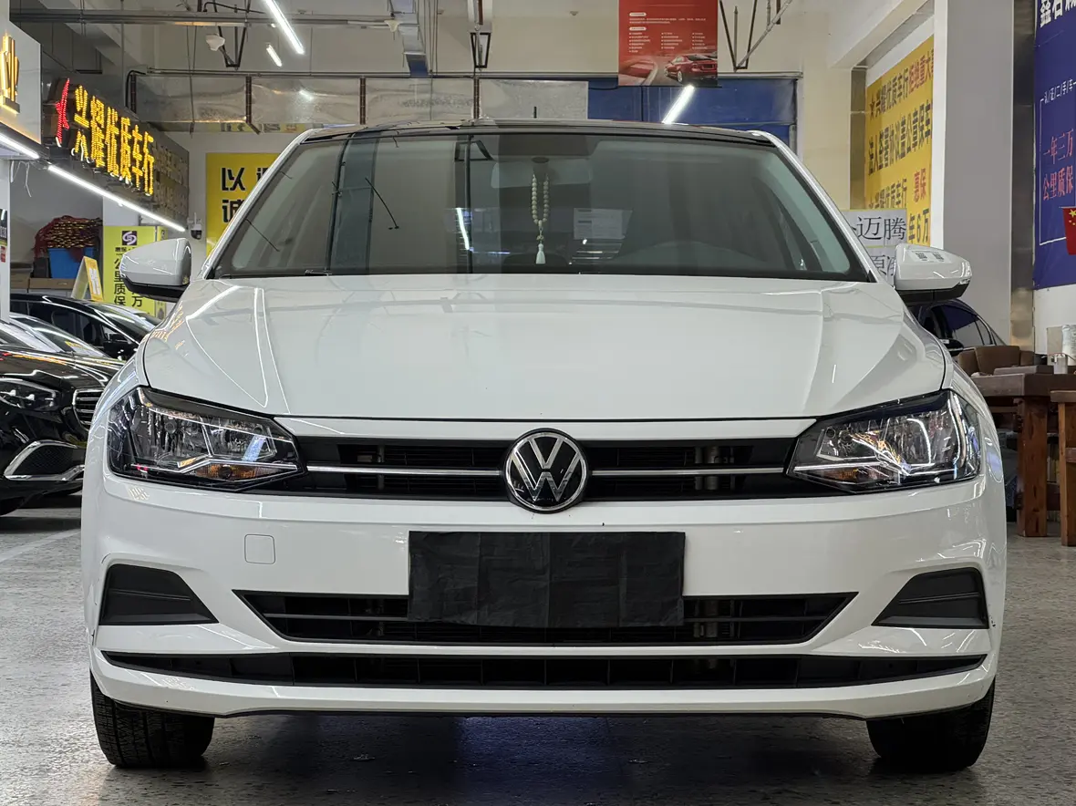 Volkswagen Polo  из Китая