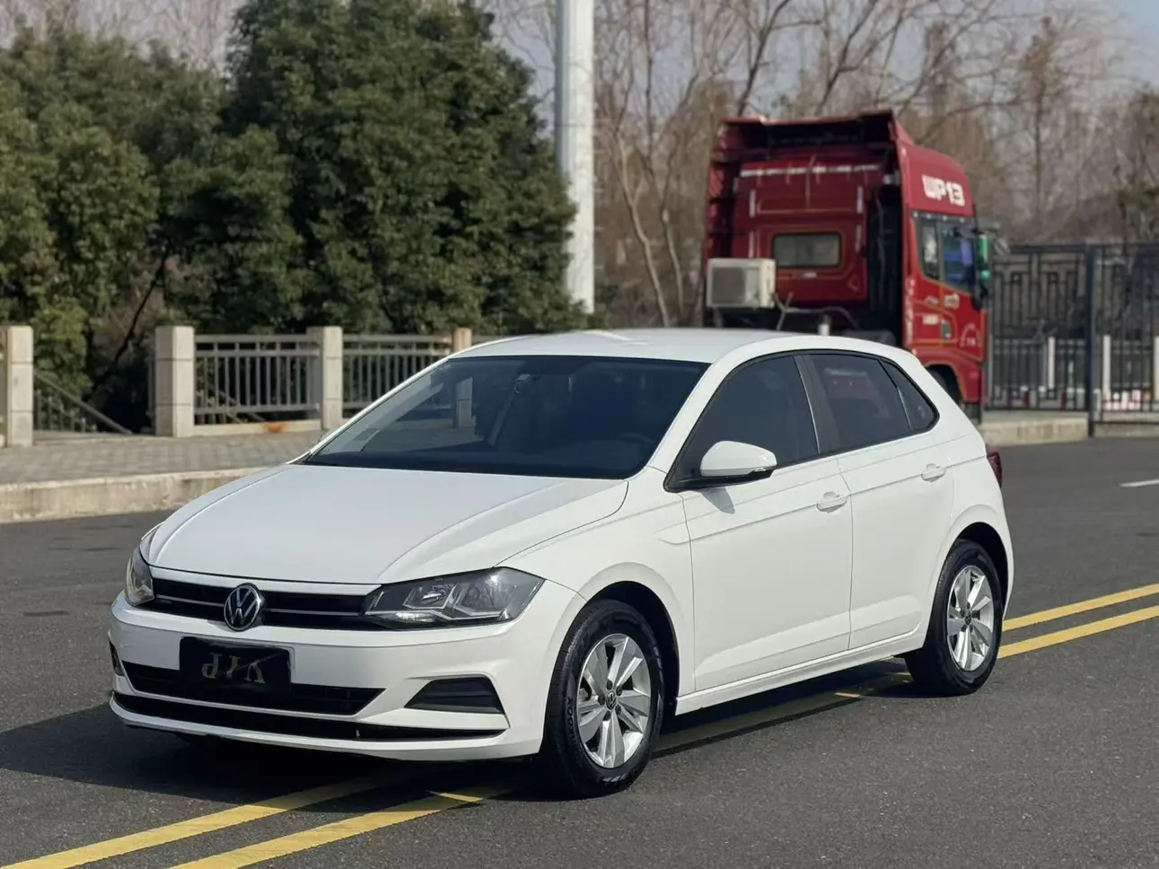 Volkswagen Polo  из Китая