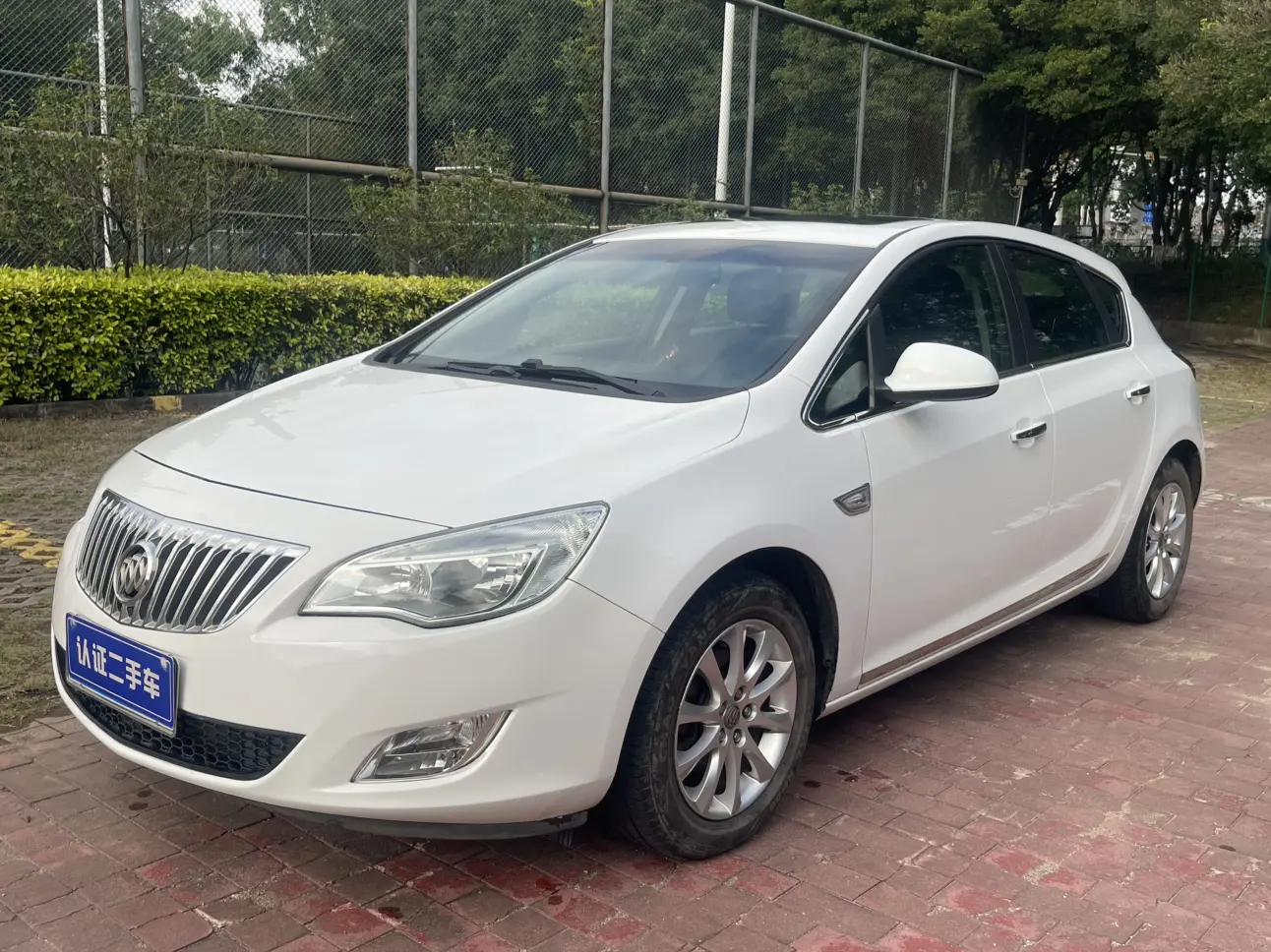 Buick Yinglang  из Китая