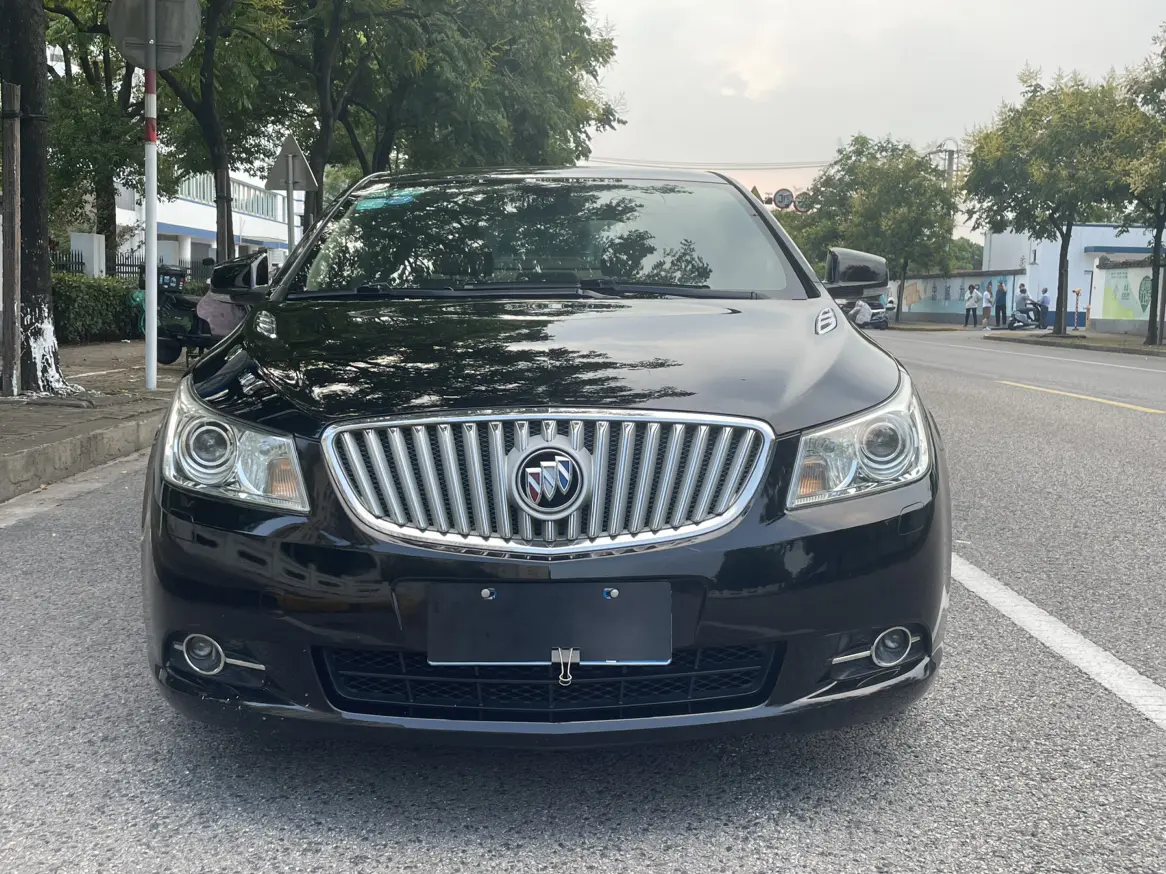 Buick LaCrosse  из Китая