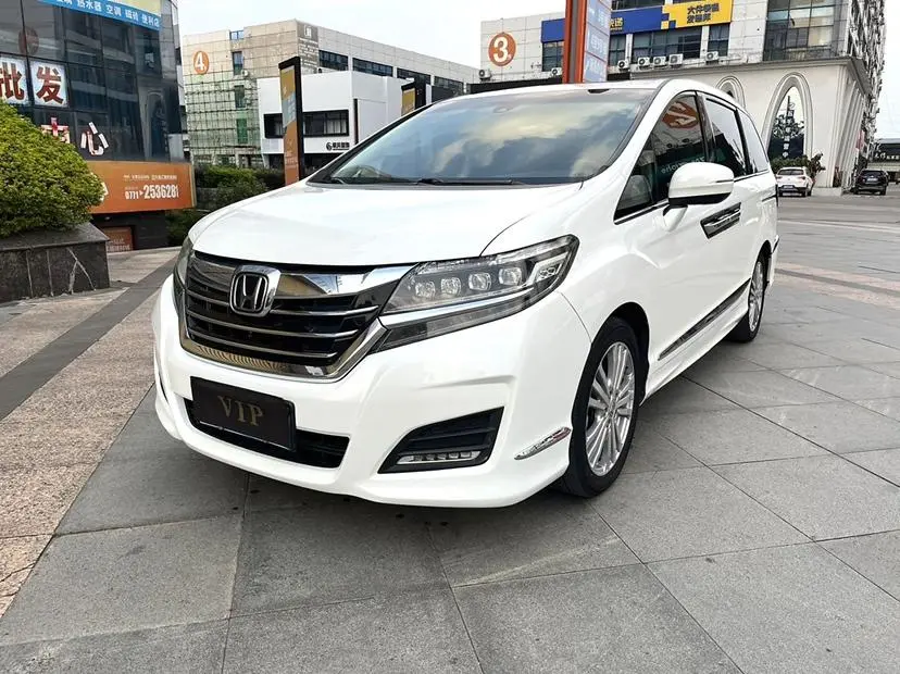 Honda Elysion (Alison)  из Китая