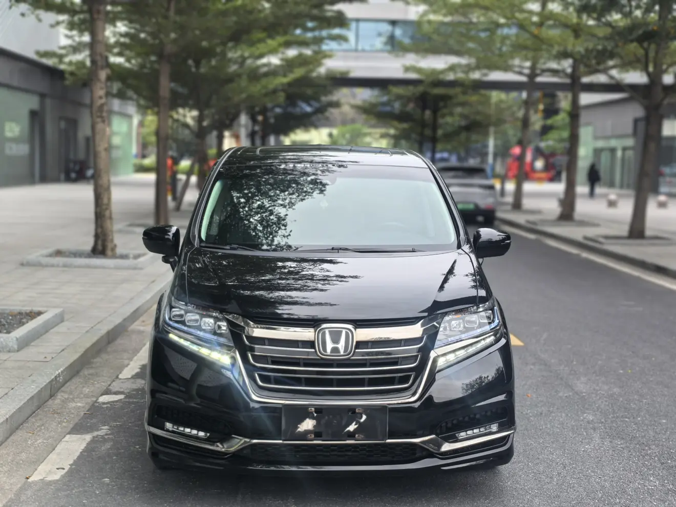 Honda Elysion (Alison)  из Китая