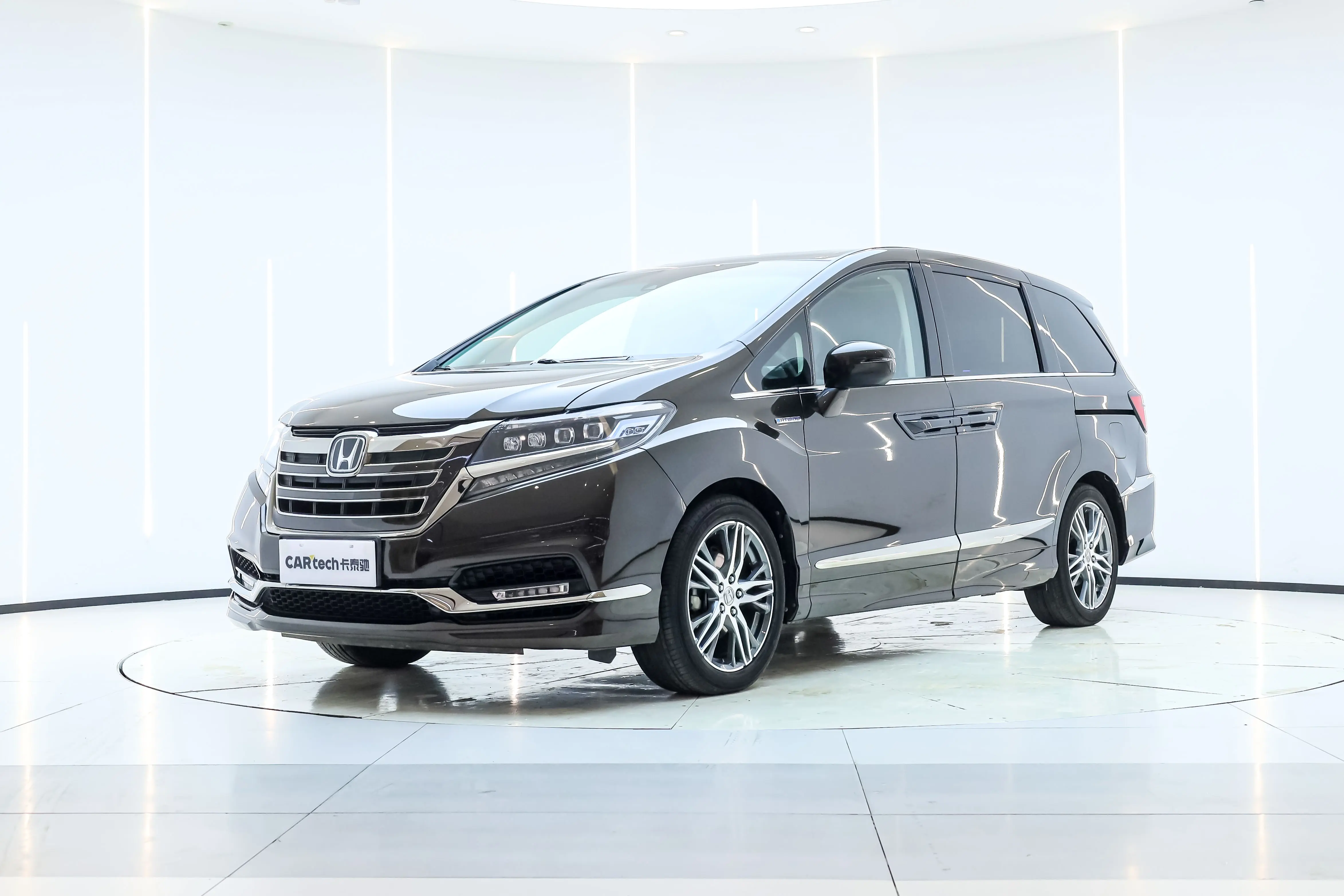 Honda Elysion (Alison)  из Китая