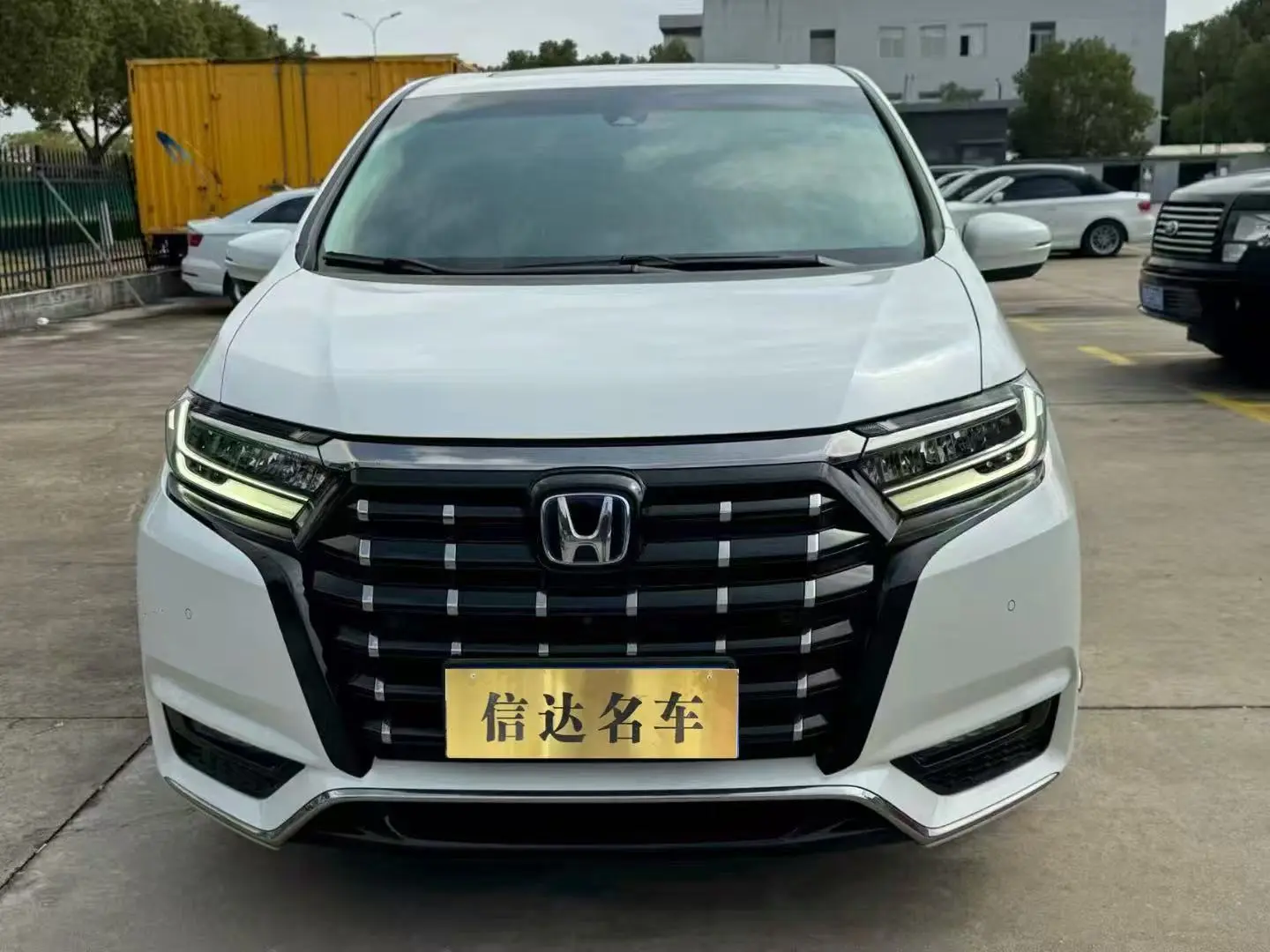 Honda Elysion (Alison)  из Китая