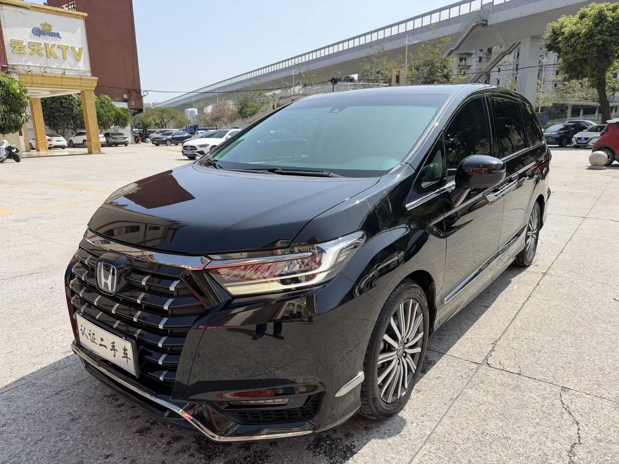 Honda Elysion (Alison)  из Китая