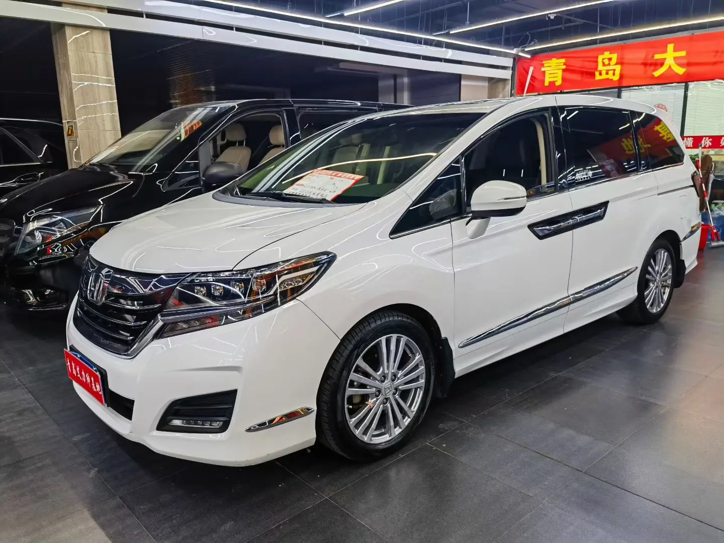 Honda Elysion (Alison)  из Китая