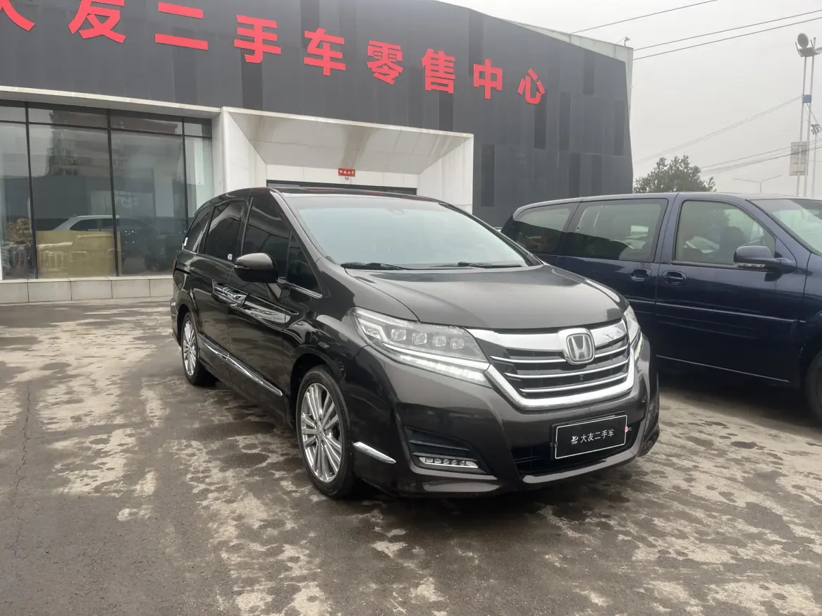 Honda Elysion (Alison)  из Китая