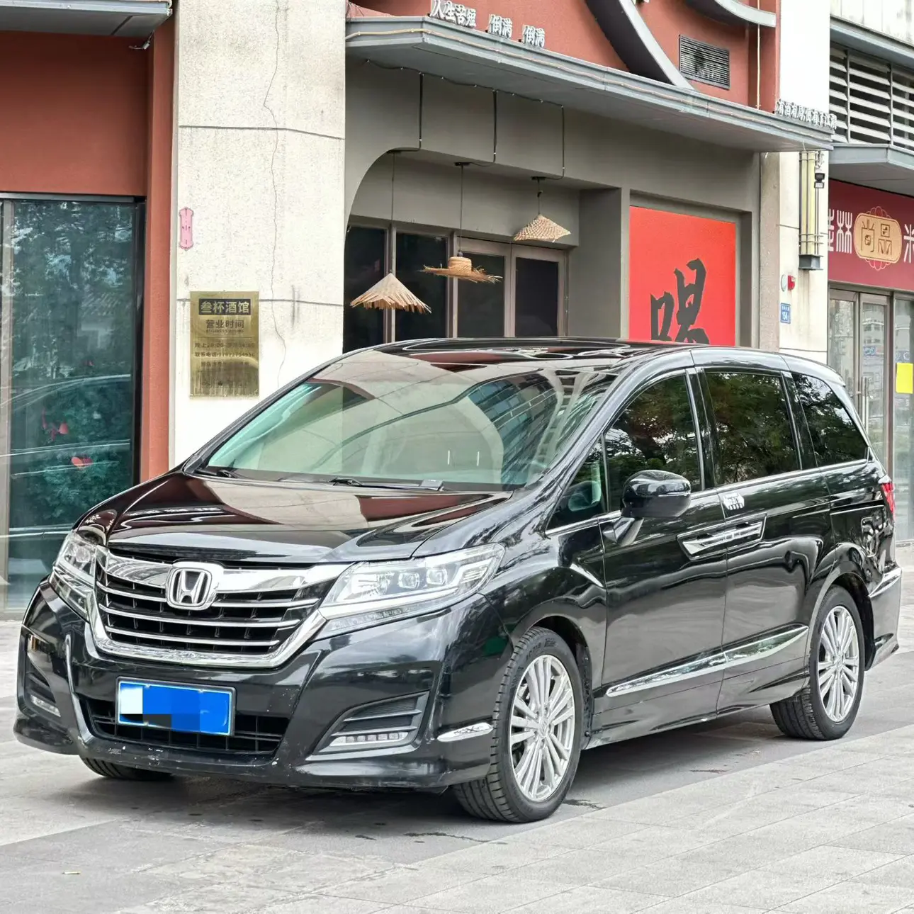 Honda Elysion (Alison)  из Китая