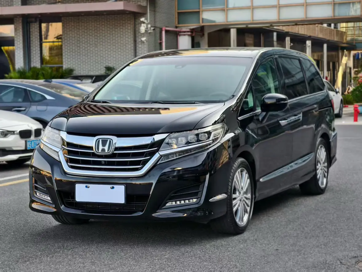 Honda Elysion (Alison)  из Китая