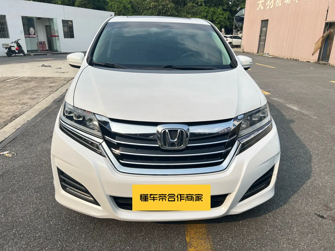 Honda Elysion (Alison)  из Китая