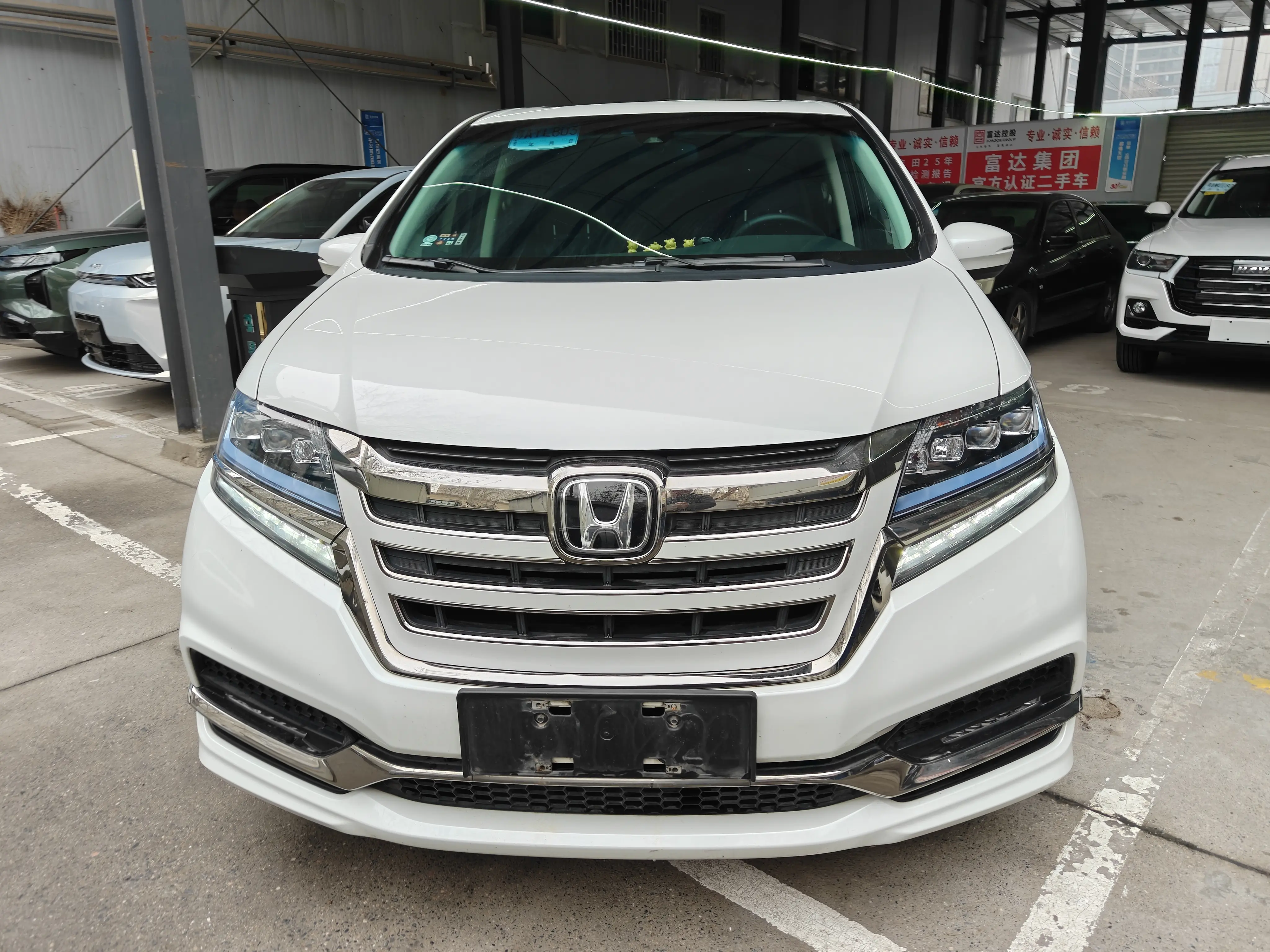 Honda Elysion (Alison)  из Китая