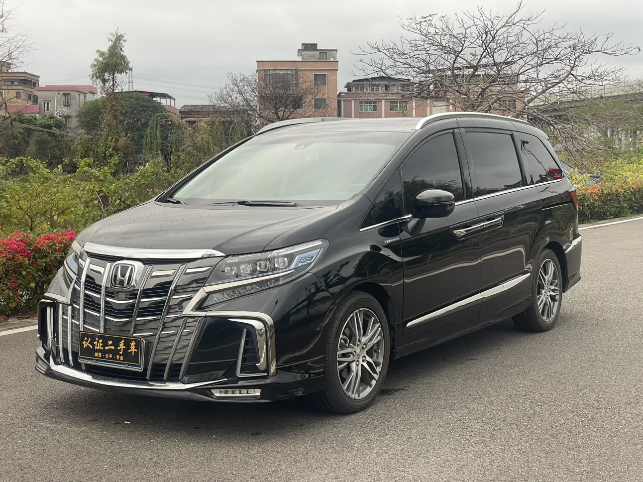 Honda Elysion (Alison)  из Китая