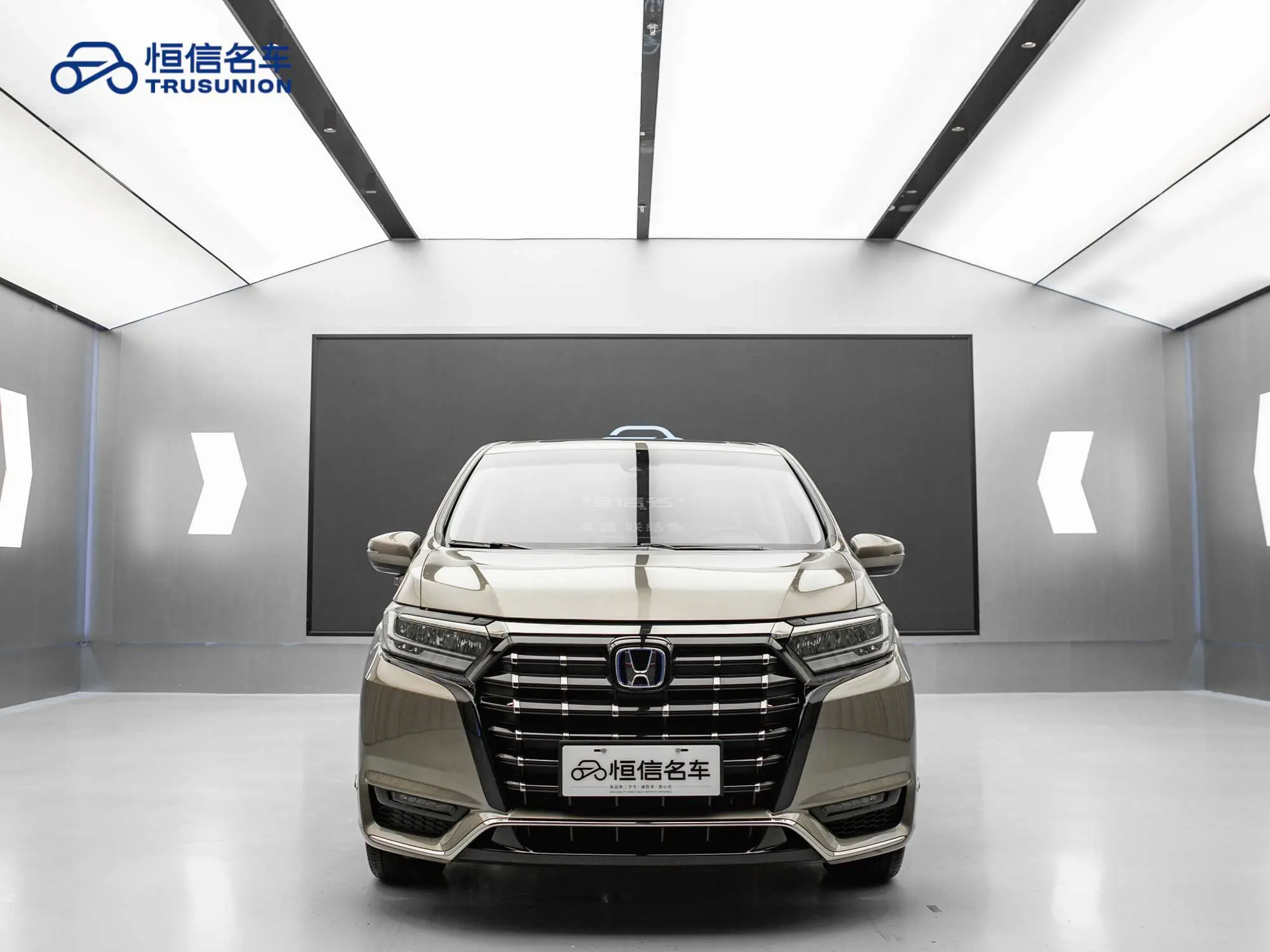 Honda Elysion (Alison)  из Китая