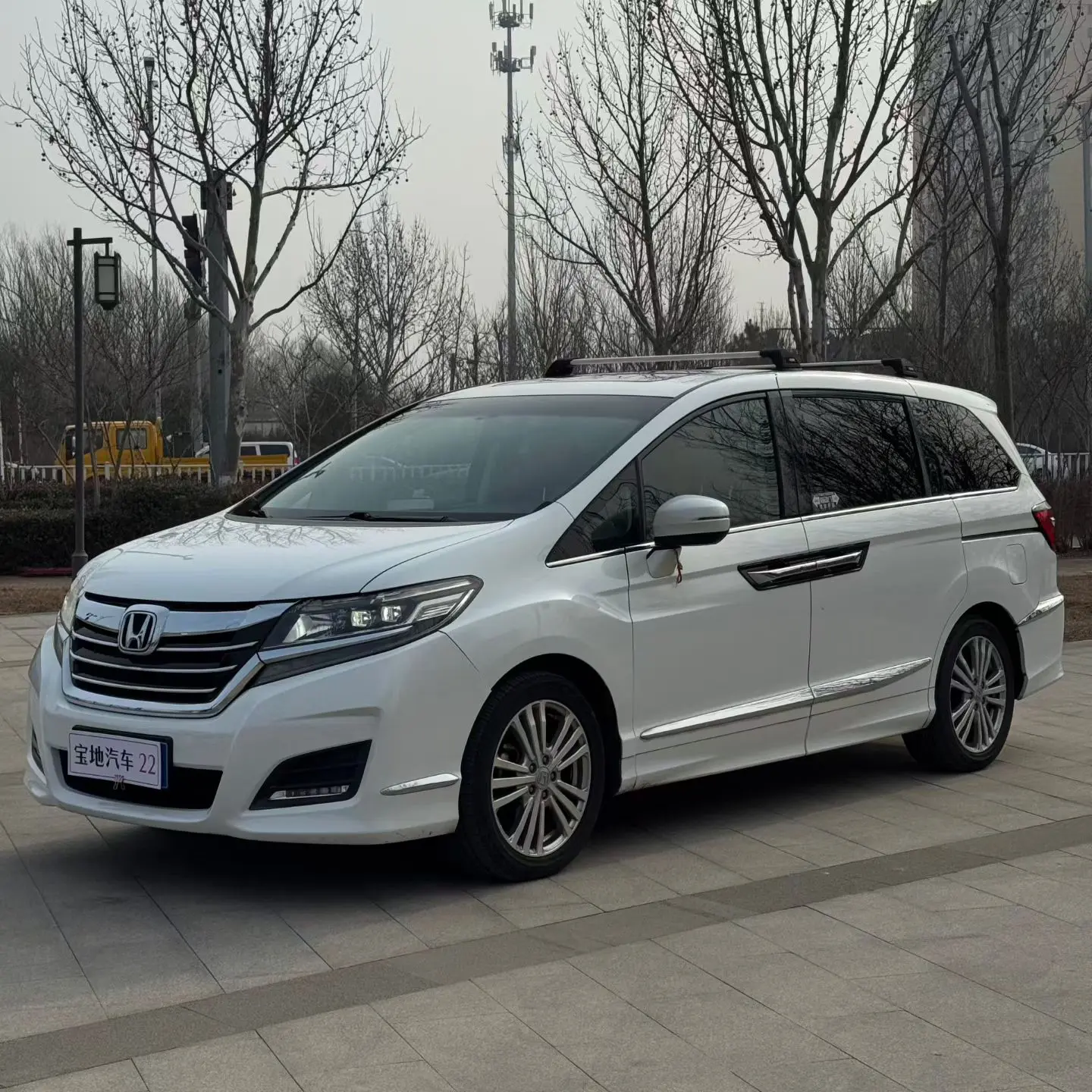 Honda Elysion (Alison)  из Китая