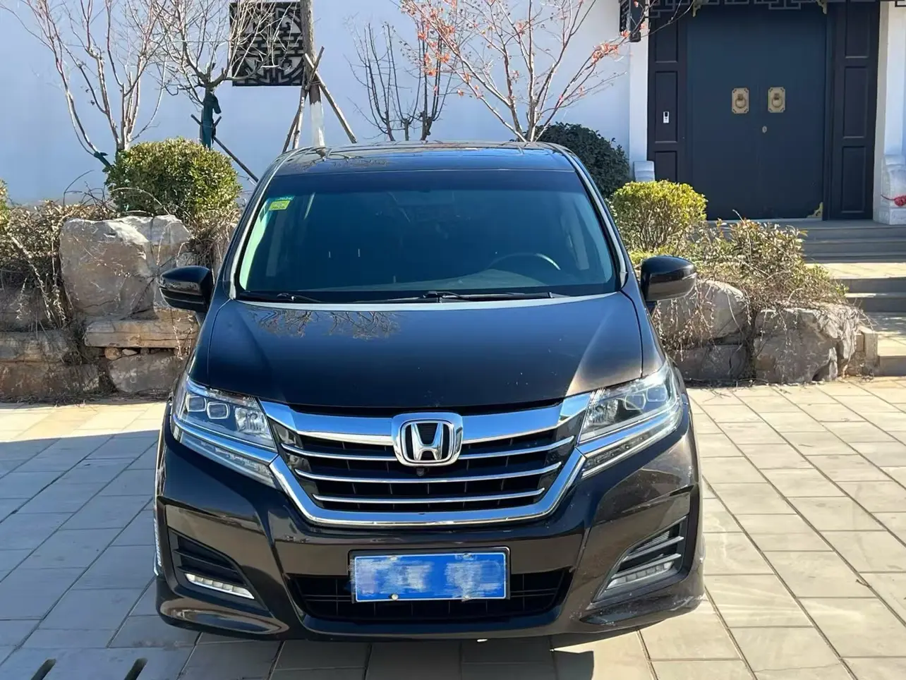 Honda Elysion (Alison)  из Китая