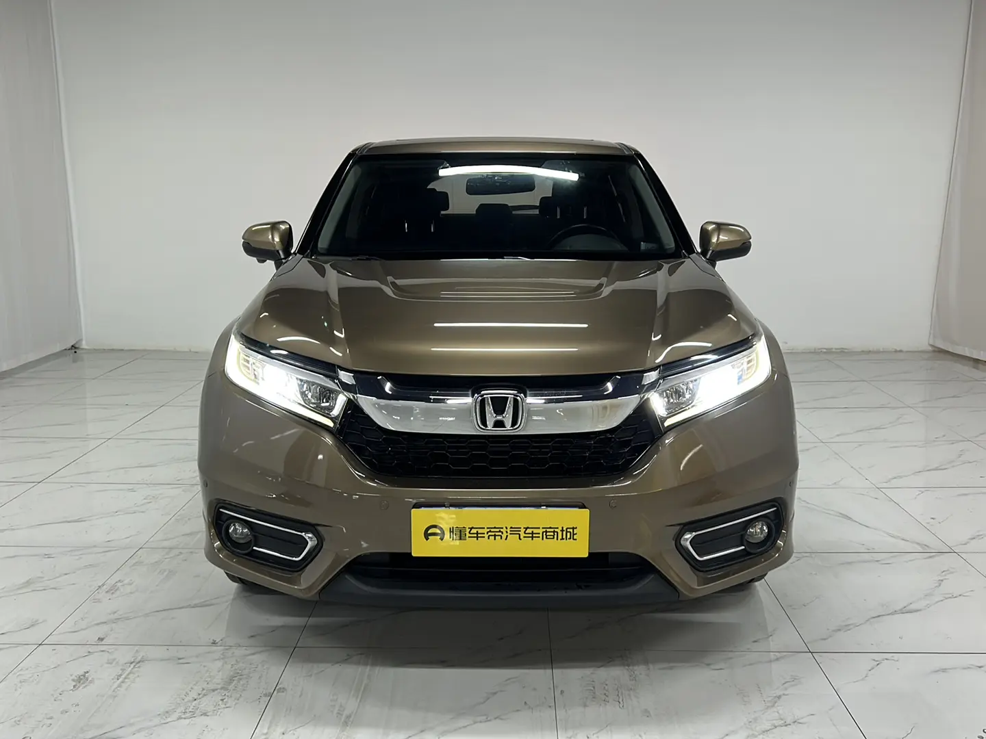 Honda Avancier (Crown Road)  из Китая