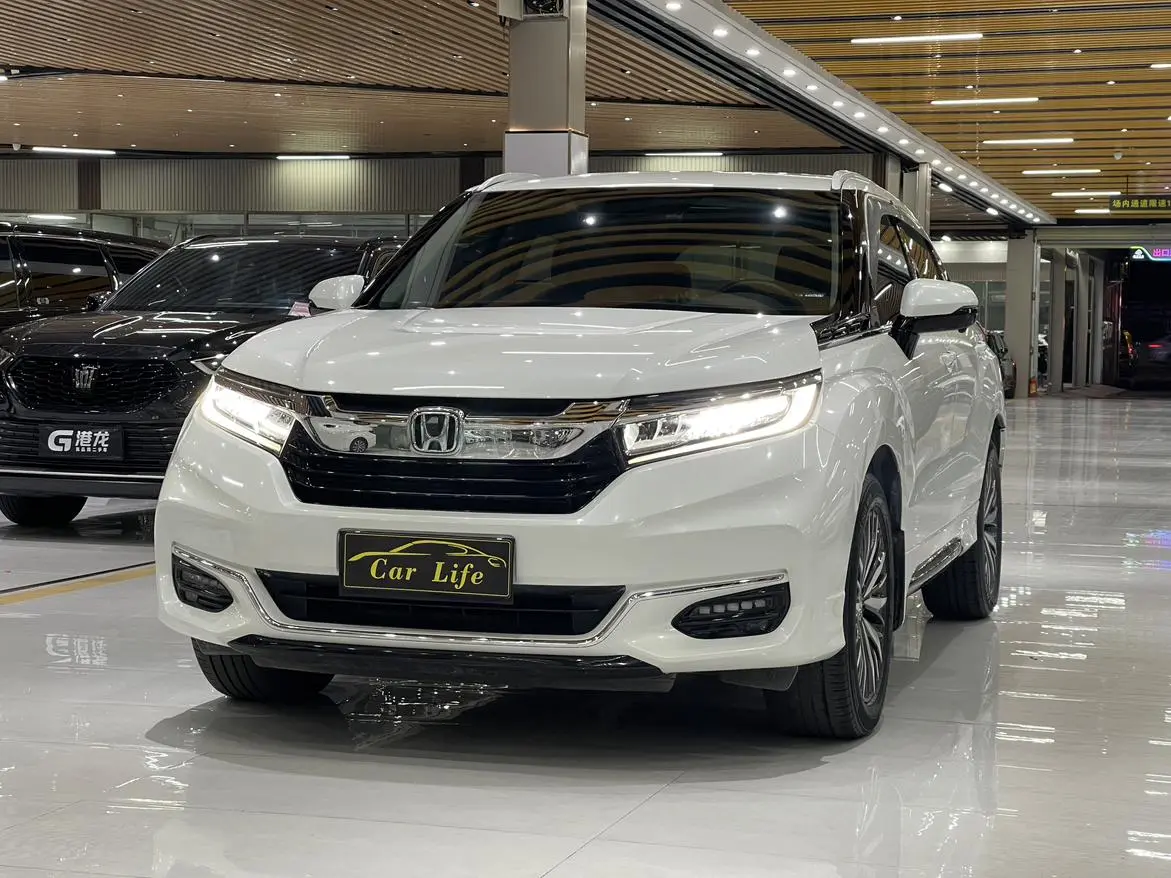 Honda Avancier (Crown Road)  из Китая