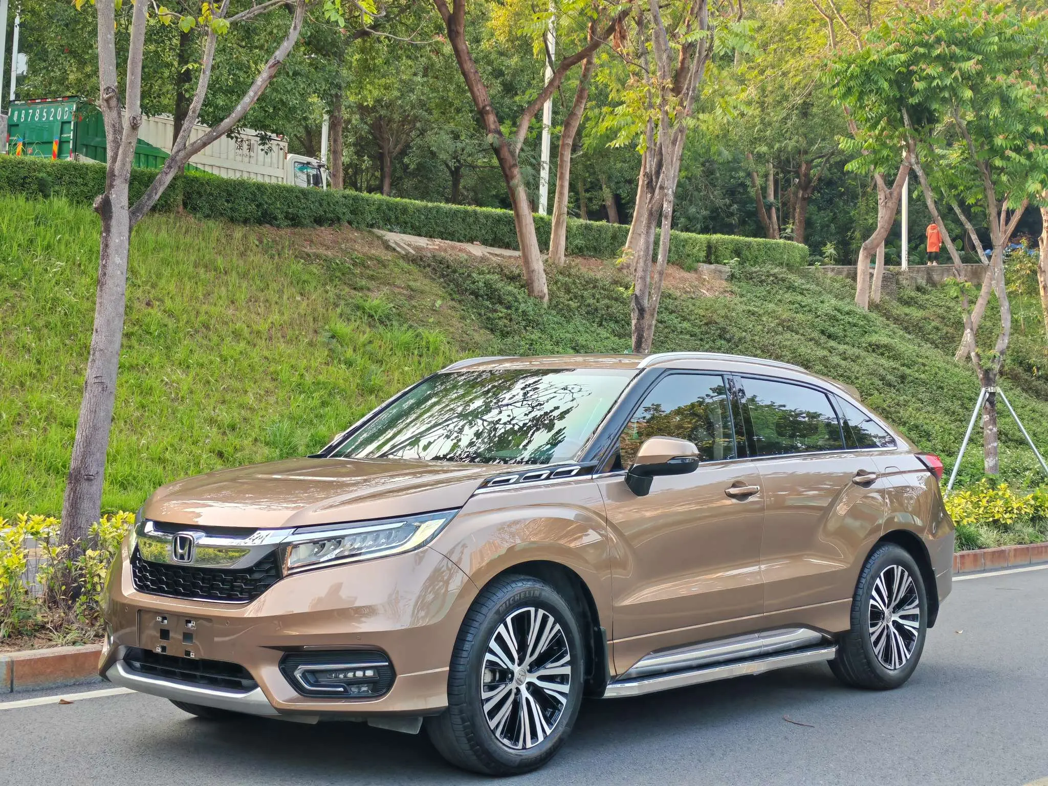 Honda Avancier (Crown Road)  из Китая