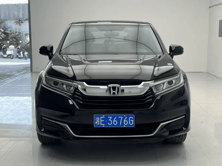 Honda Avancier (Crown Road)  из Китая