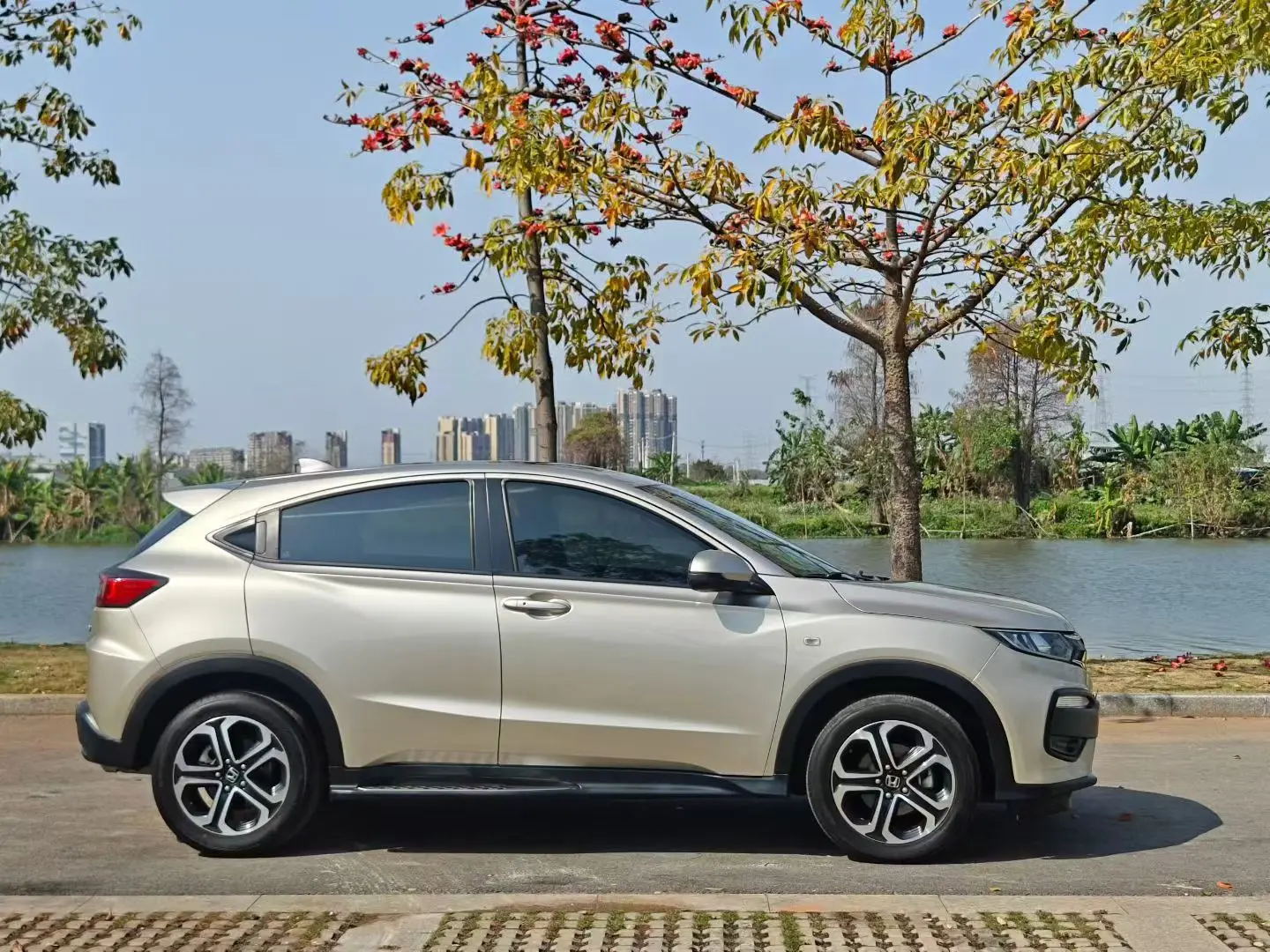 Honda WR-V (XR-V)  из Китая