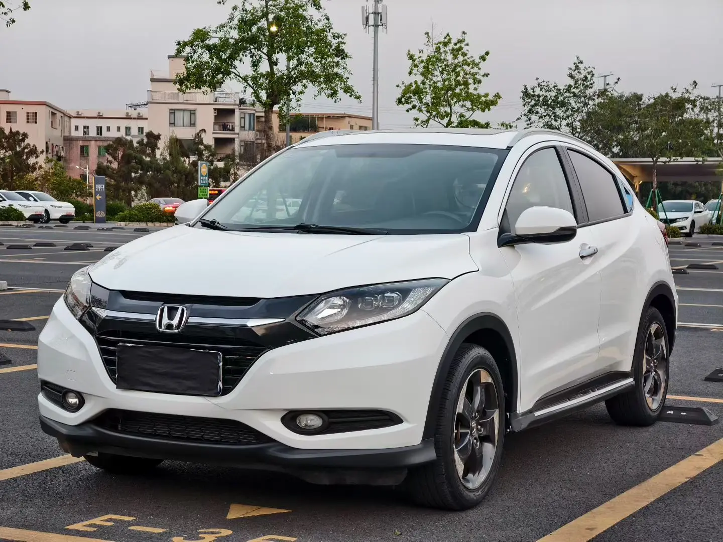 Honda Vezel (Binzhi)  из Китая