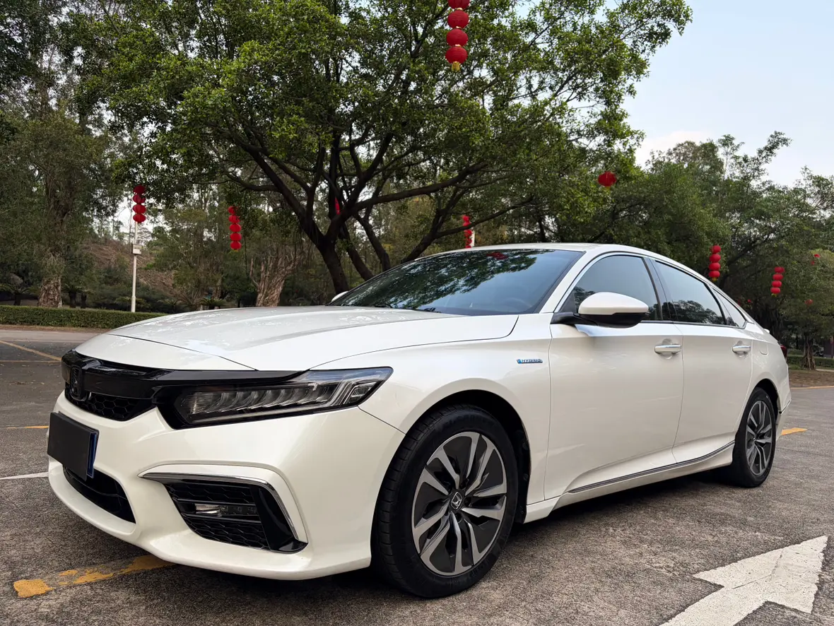 Honda Inspire (Yingshipai)  из Китая