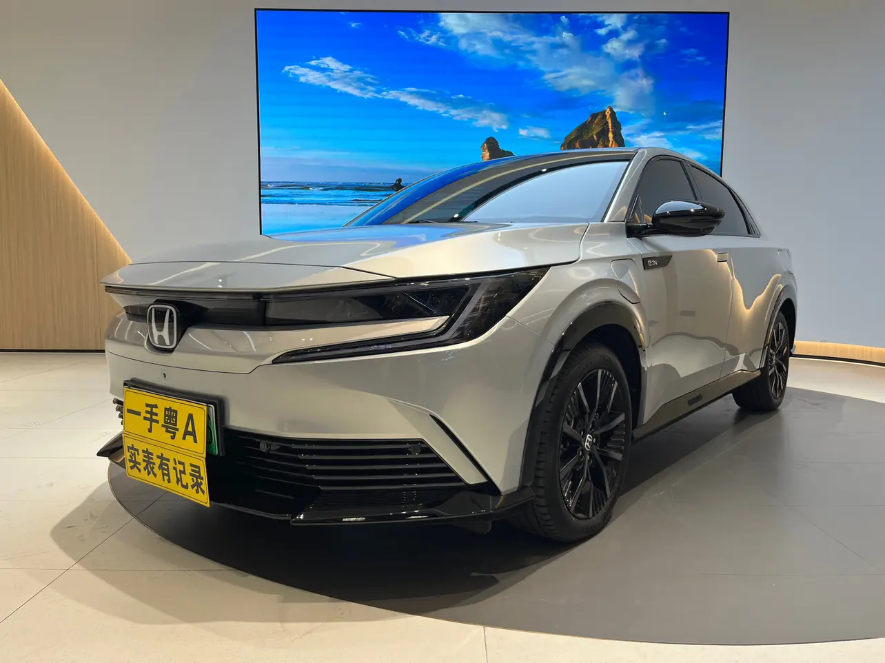 Honda E:NP2 Ji Pai 2  из Китая