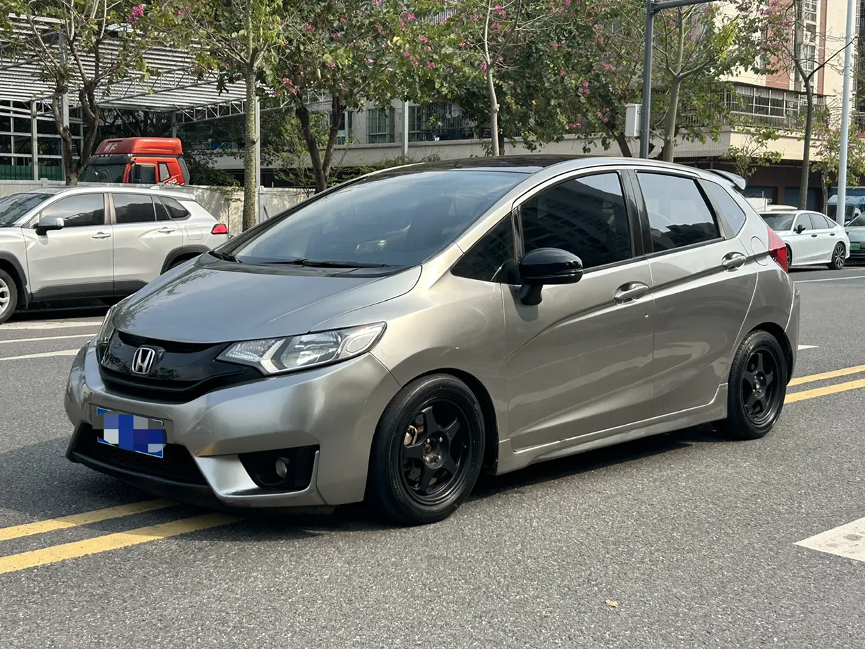 Honda Fit  из Китая