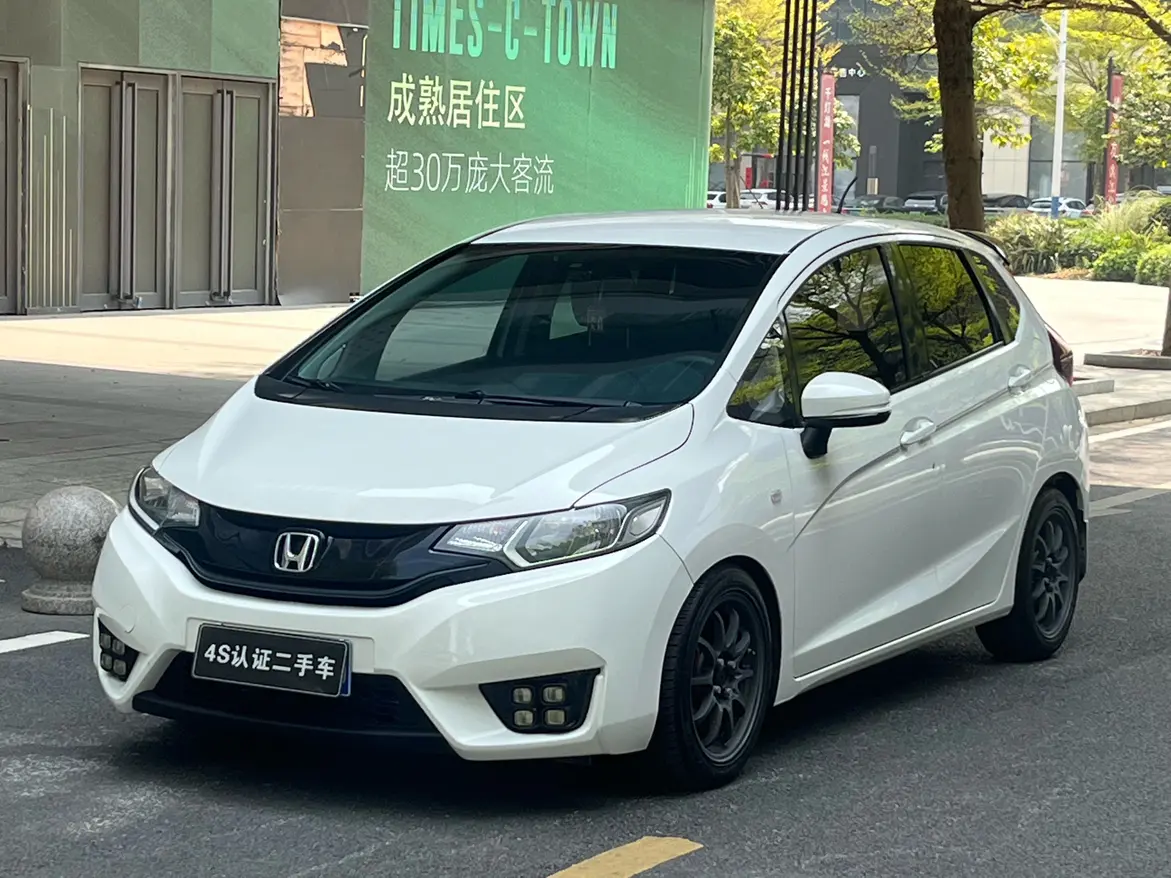 Honda Fit  из Китая