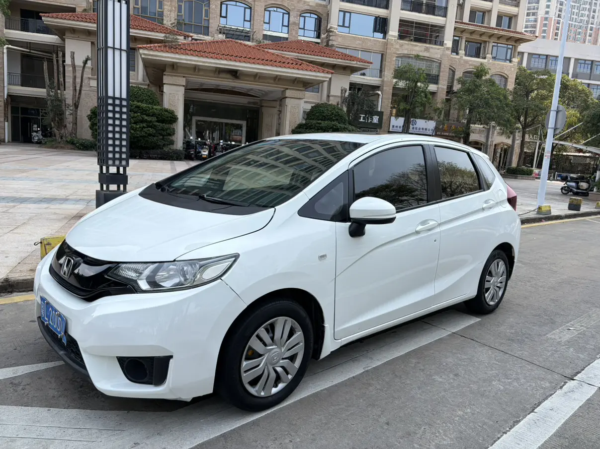Honda Fit  из Китая