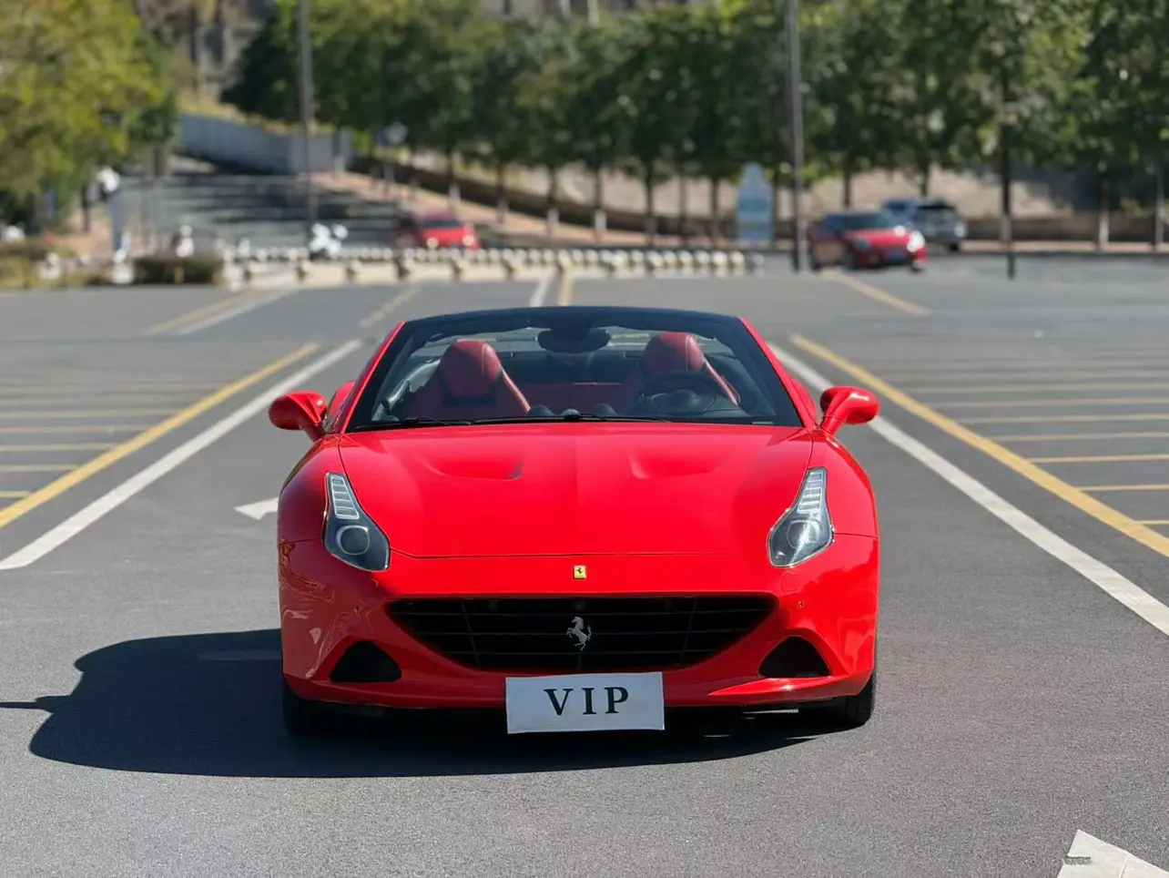 Ferrari California T  из Китая