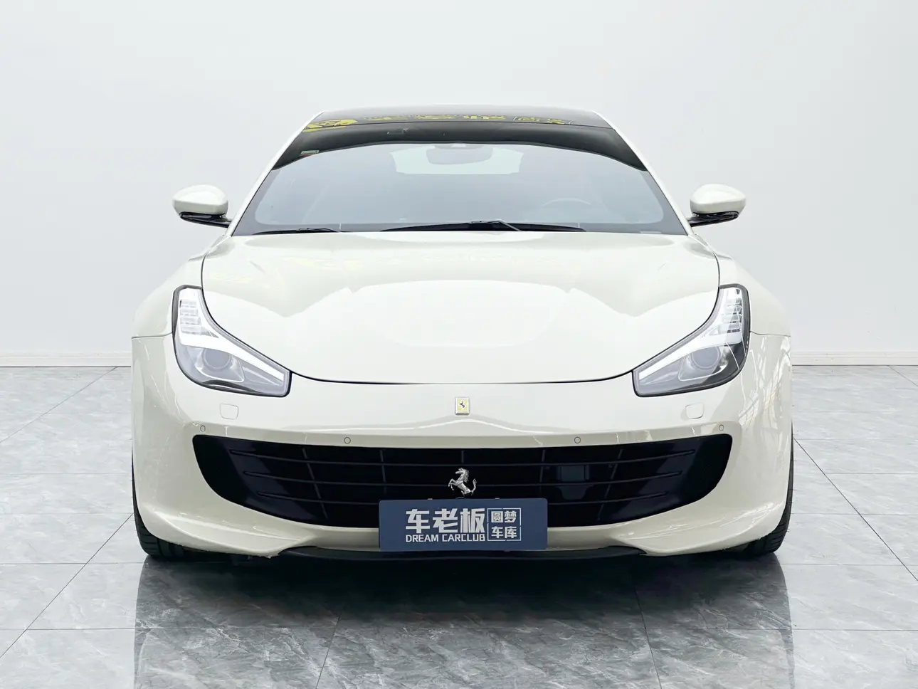 Ferrari GTC4Lusso  из Китая