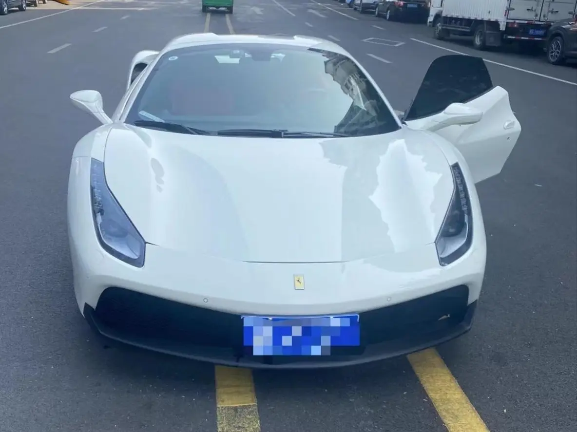 Ferrari 488  из Китая