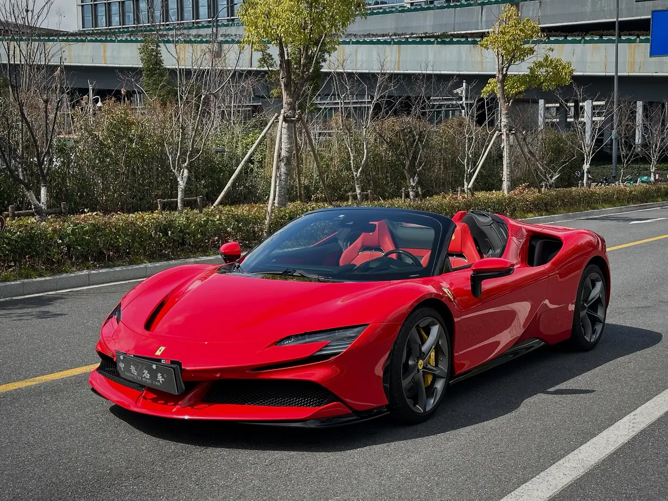 Ferrari SF90  из Китая