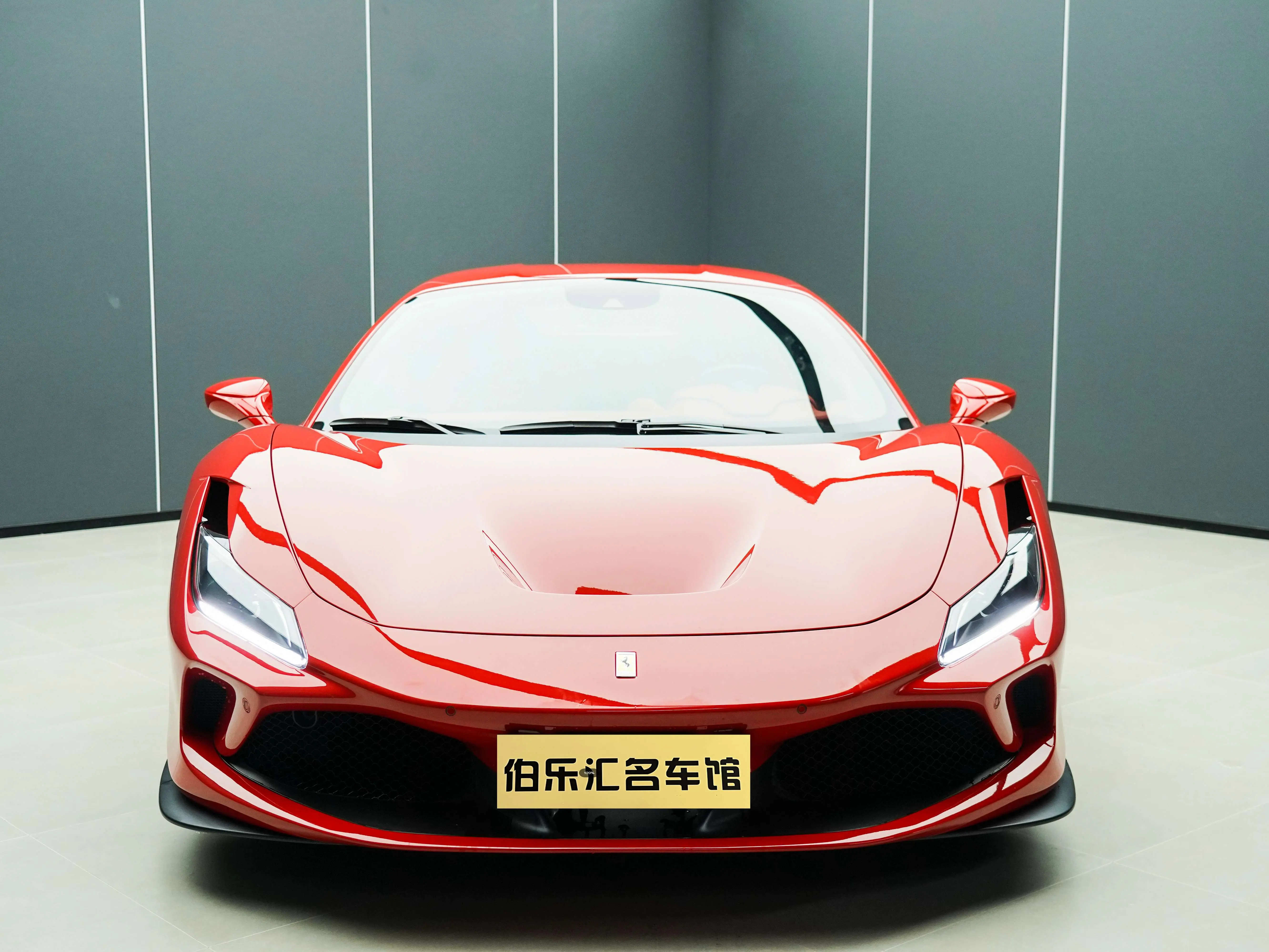 Ferrari F8  из Китая