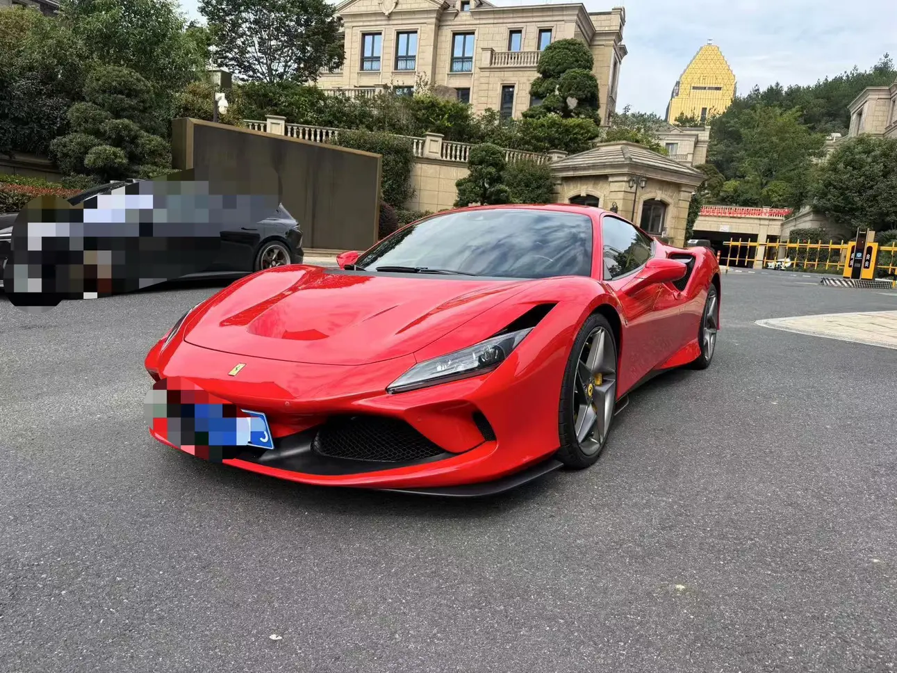 Ferrari F8  из Китая