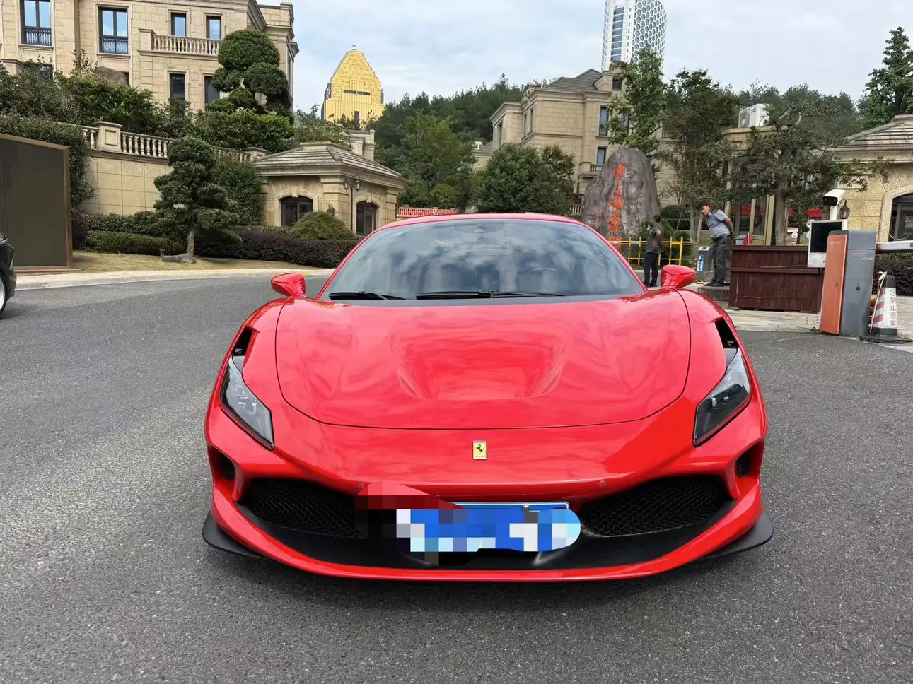 Ferrari F8  из Китая