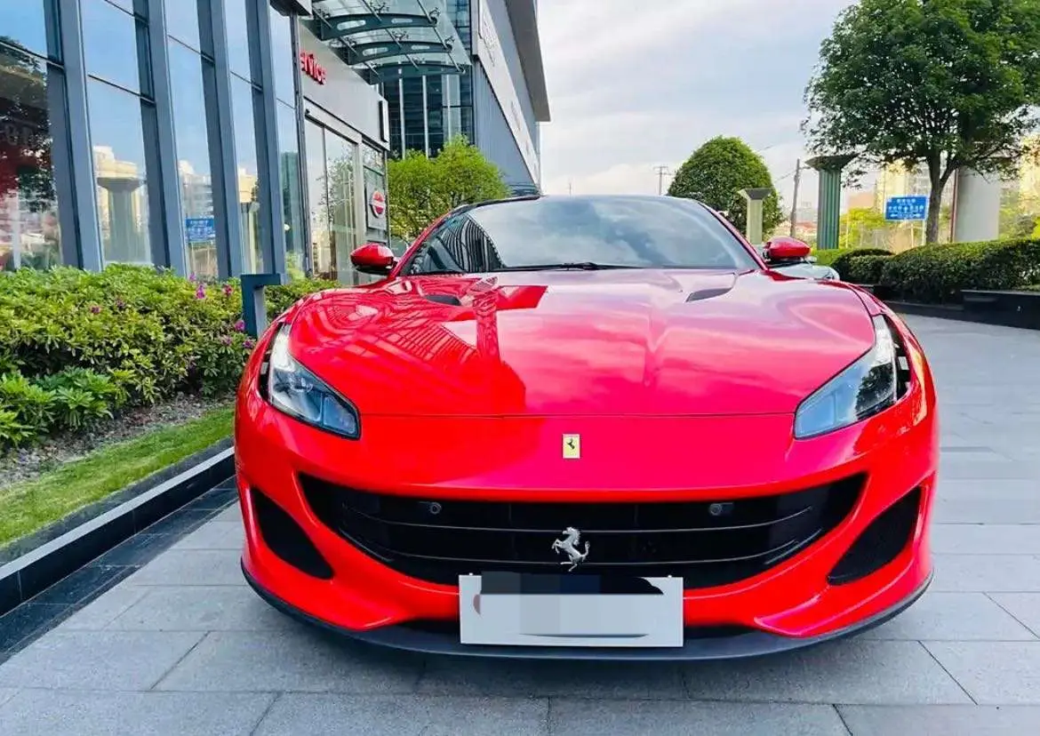 Ferrari Portofino  из Китая