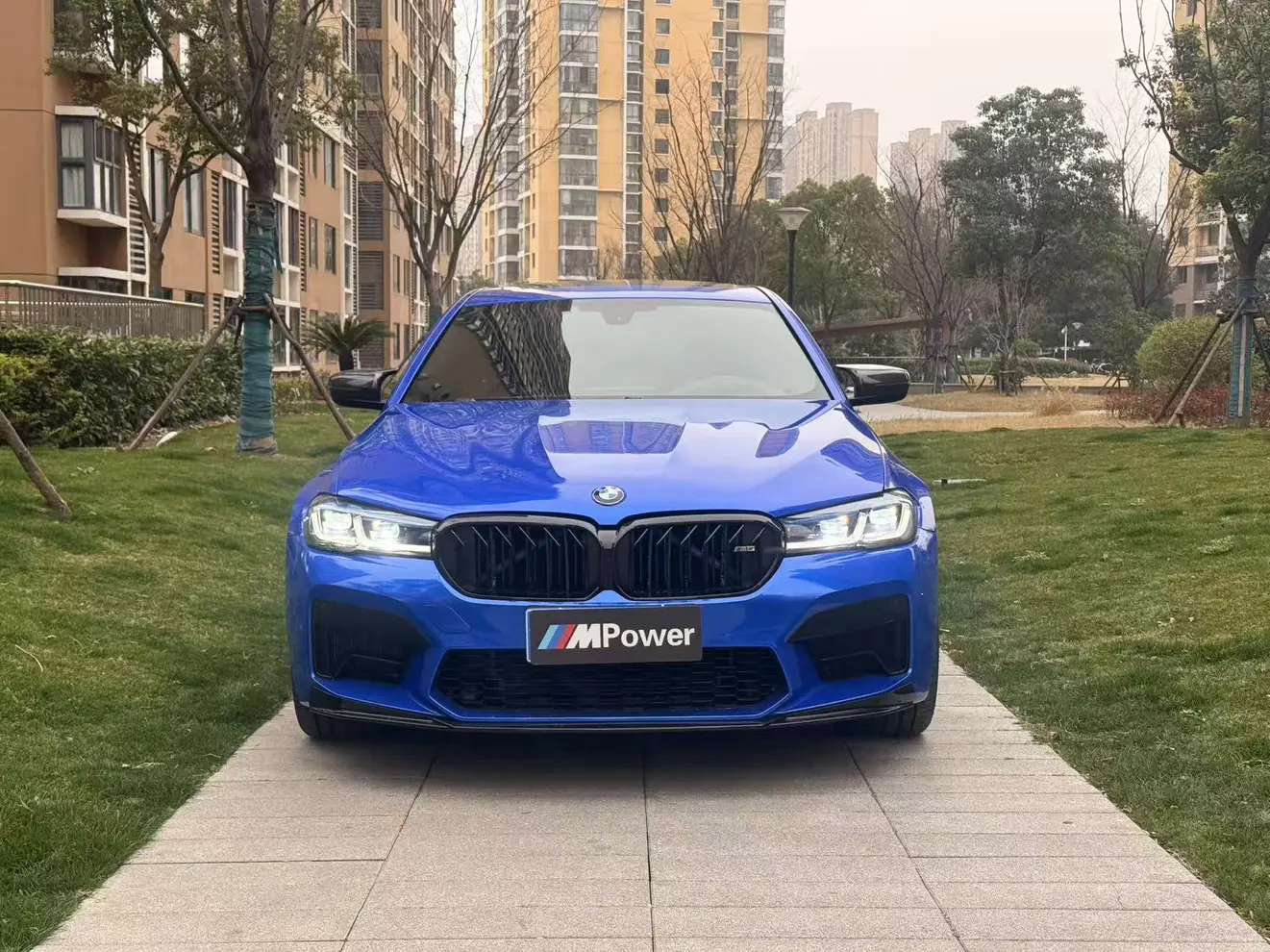 BMW M5  из Китая