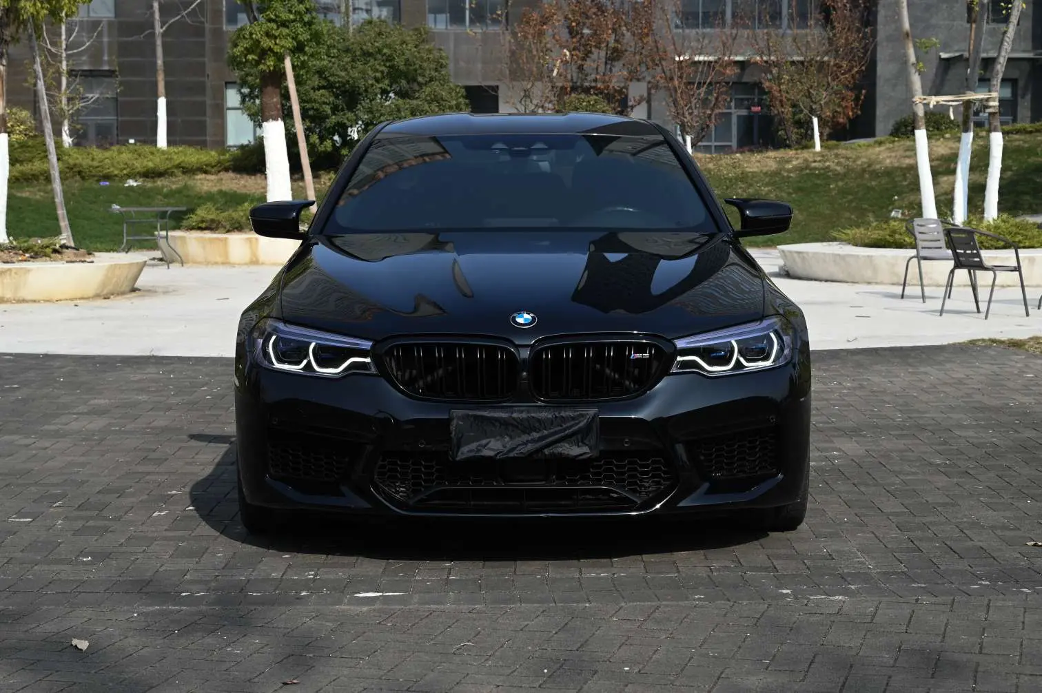 BMW M5  из Китая
