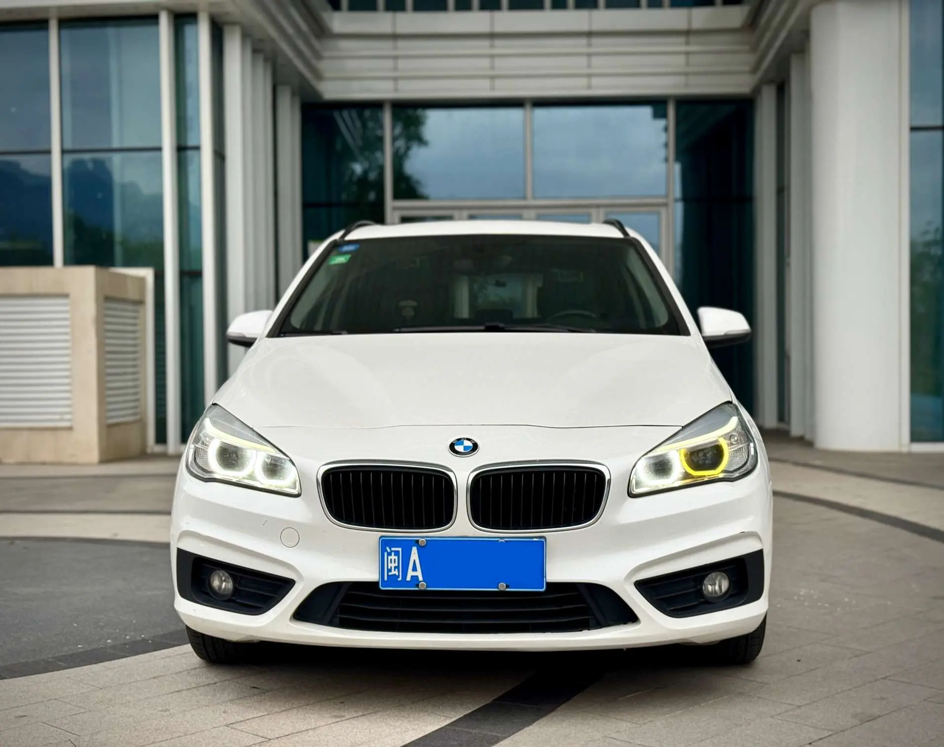 BMW 2 Series Active Tourer  из Китая