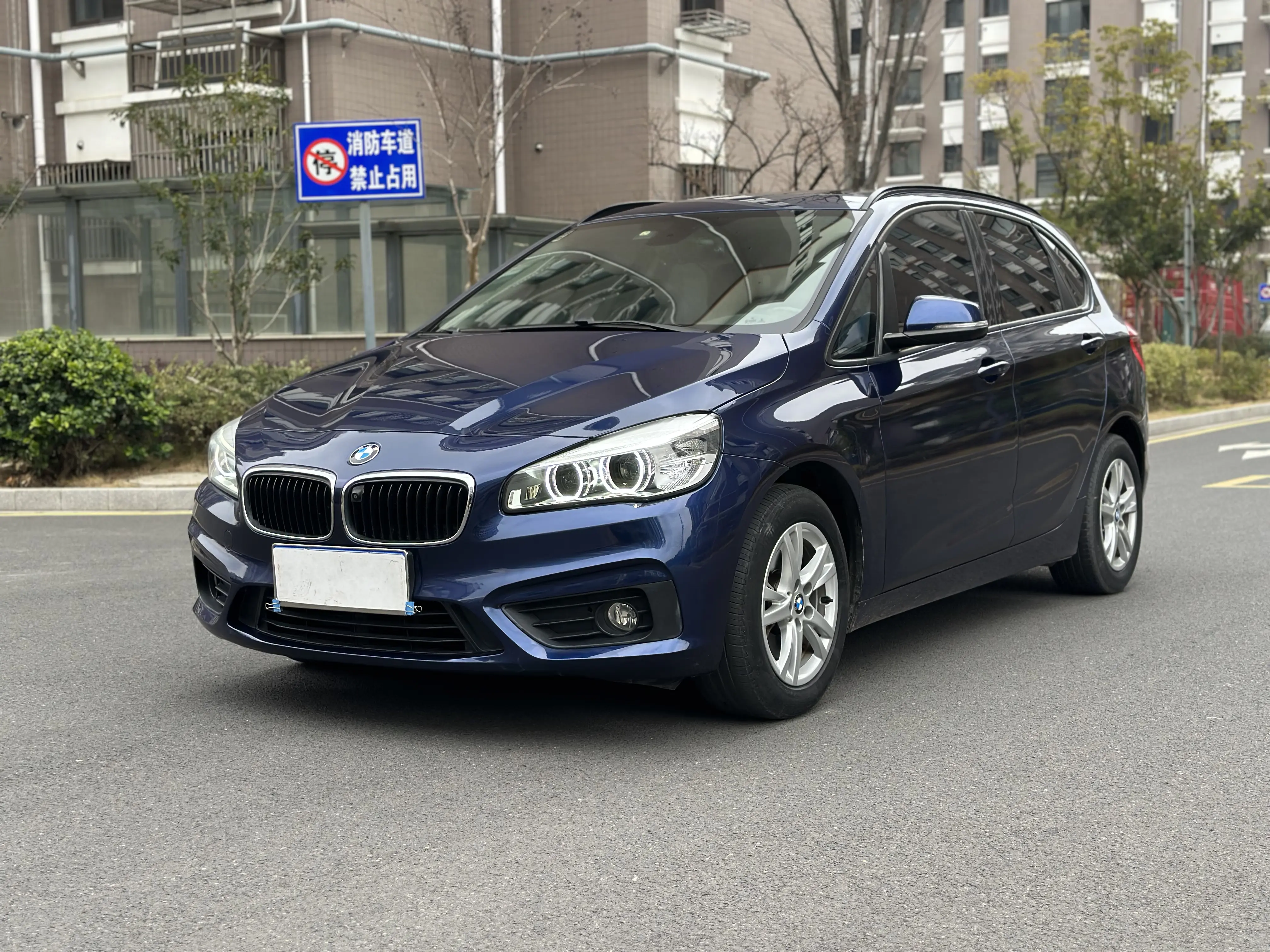 BMW 2 Series Active Tourer  из Китая