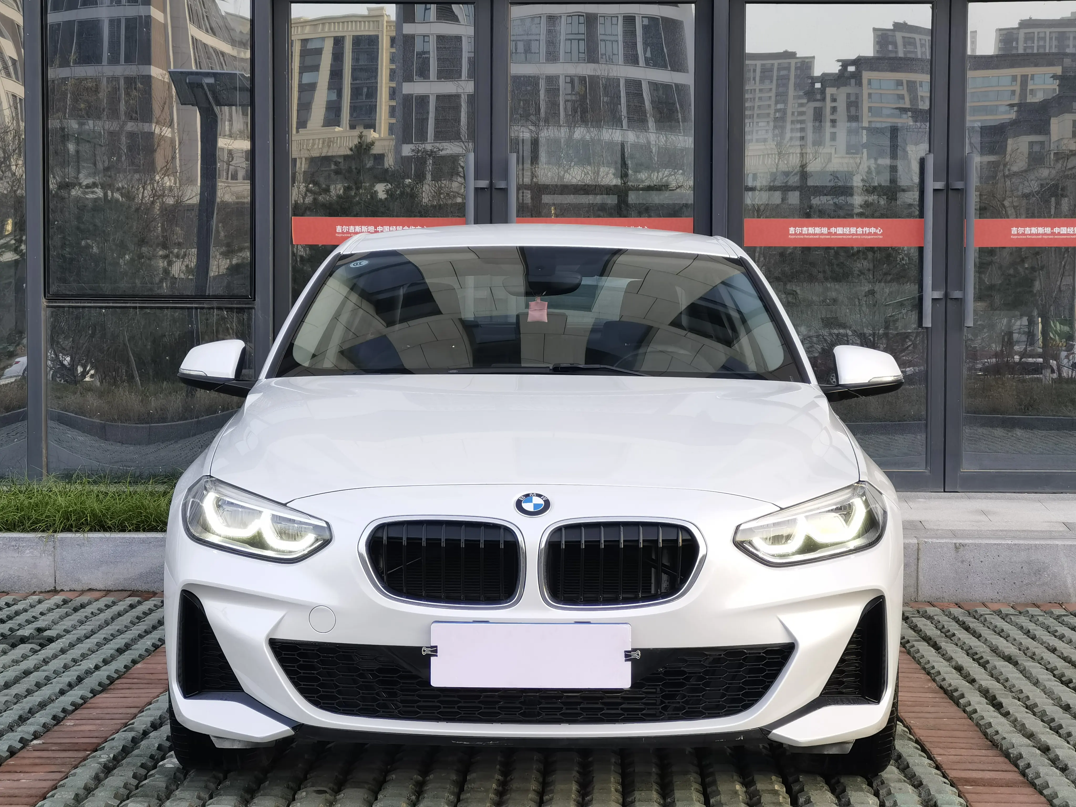 BMW 1 Series  из Китая