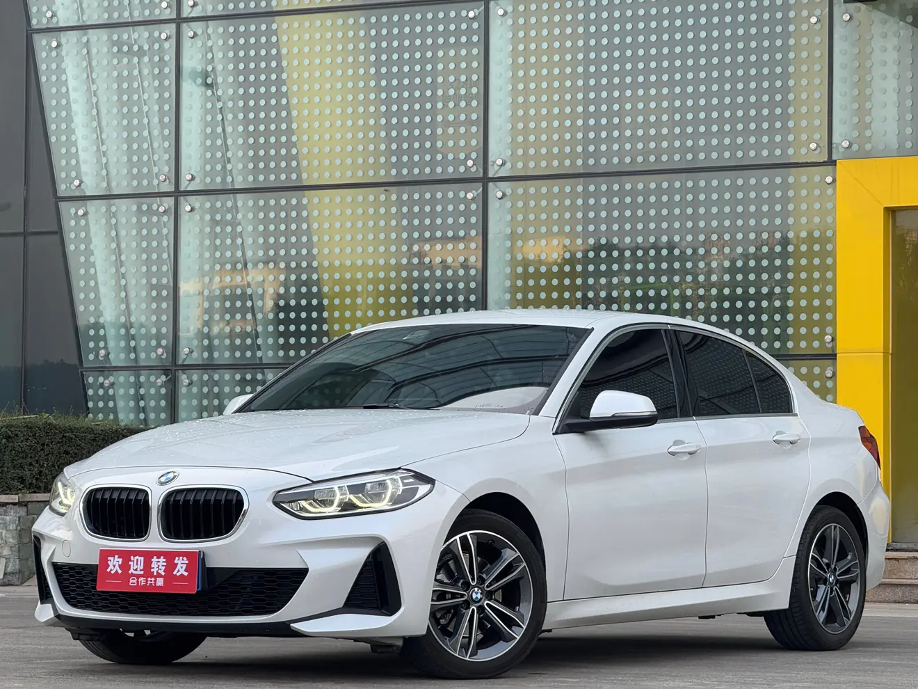 BMW 1 Series  из Китая