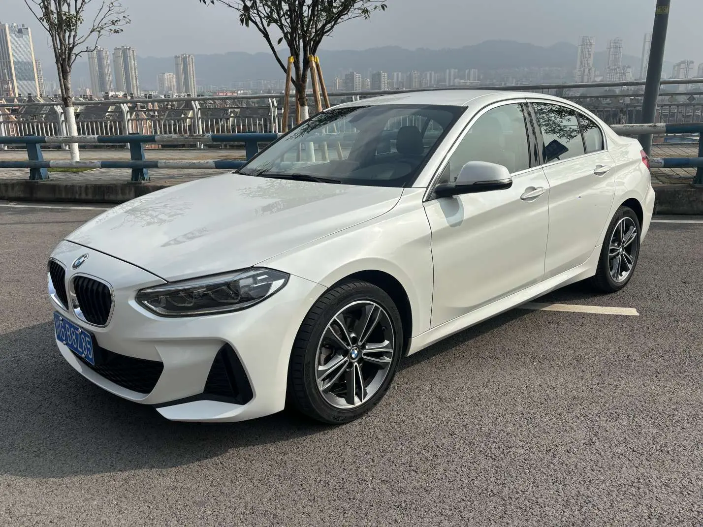 BMW 1 Series  из Китая