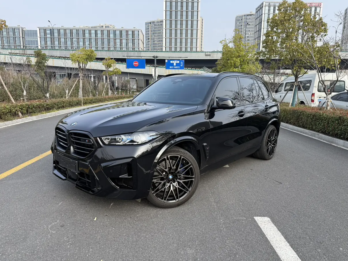 BMW X5M