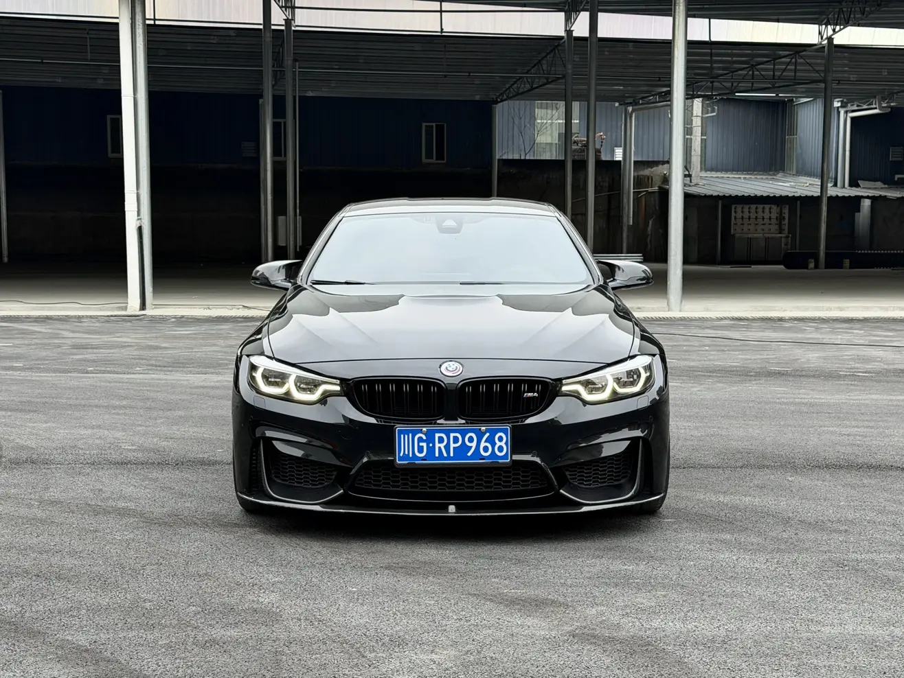 BMW M4  из Китая