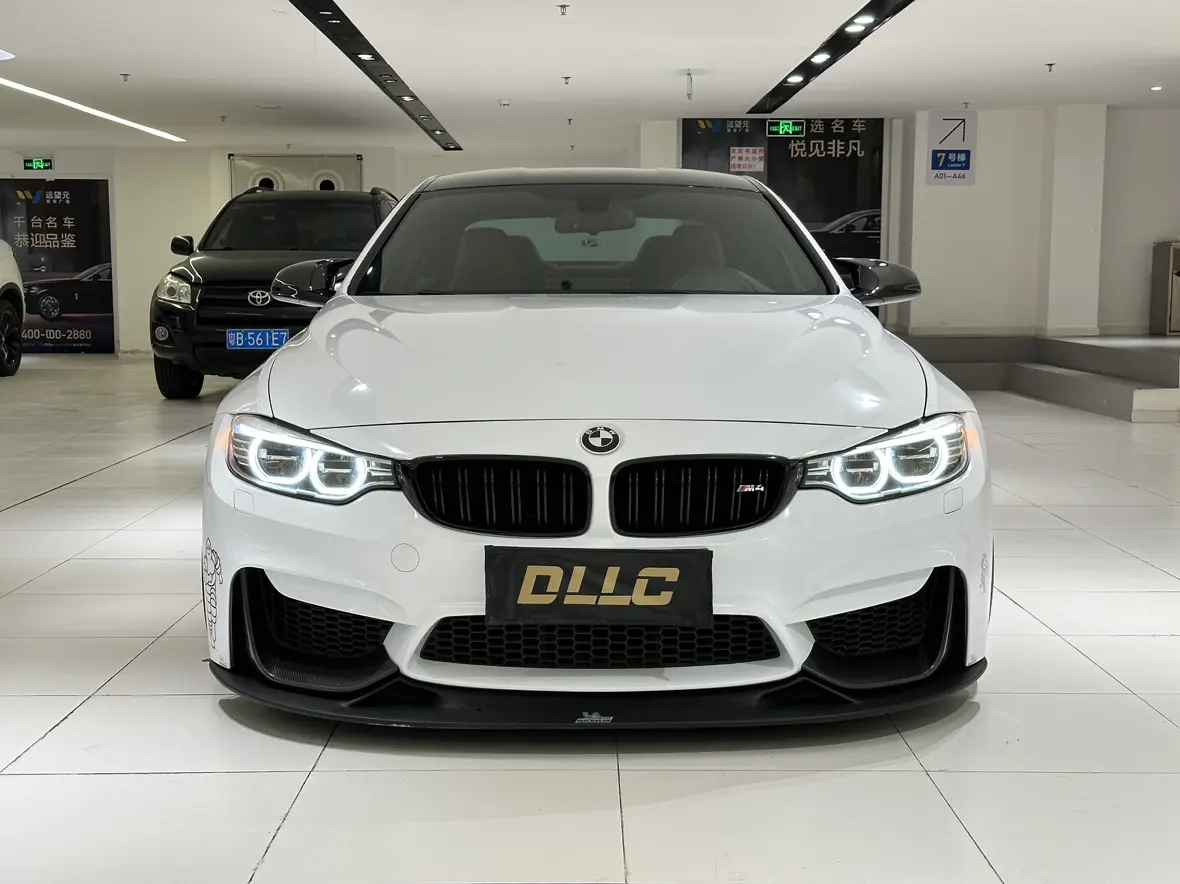 BMW M4  из Китая