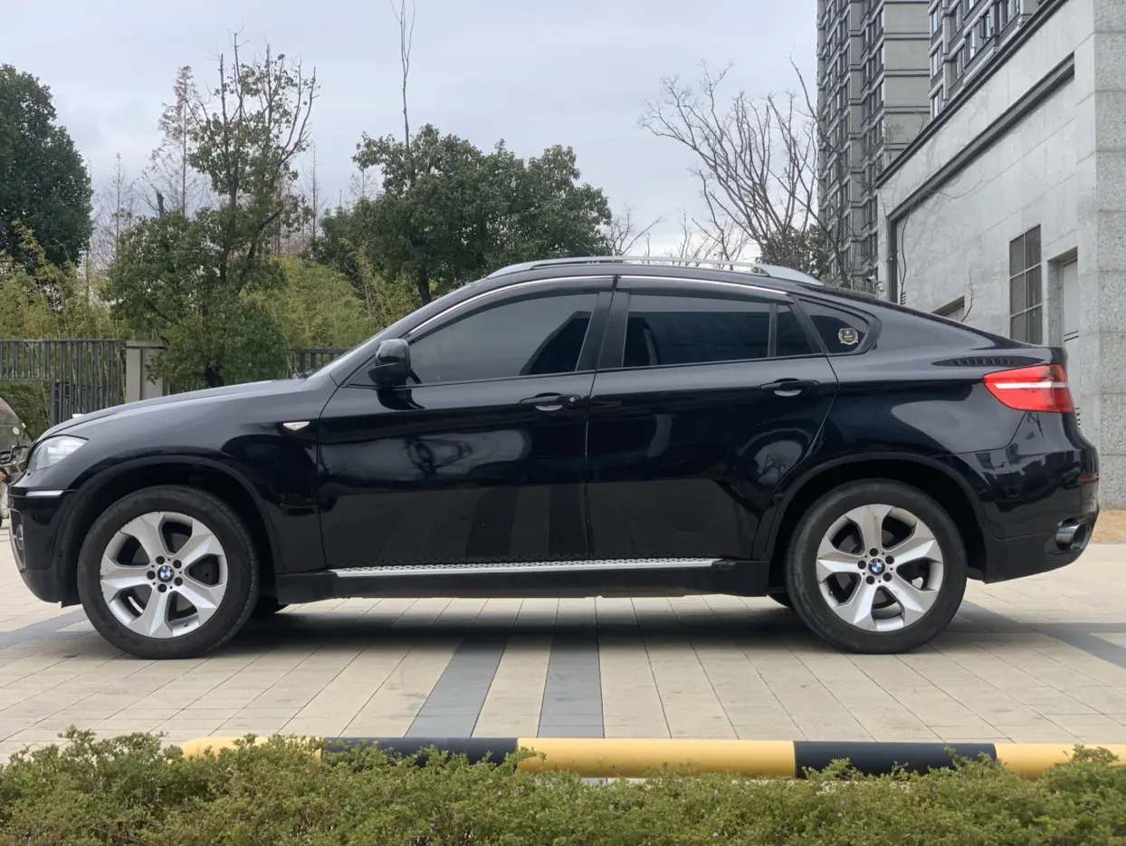 BMW X6  из Китая